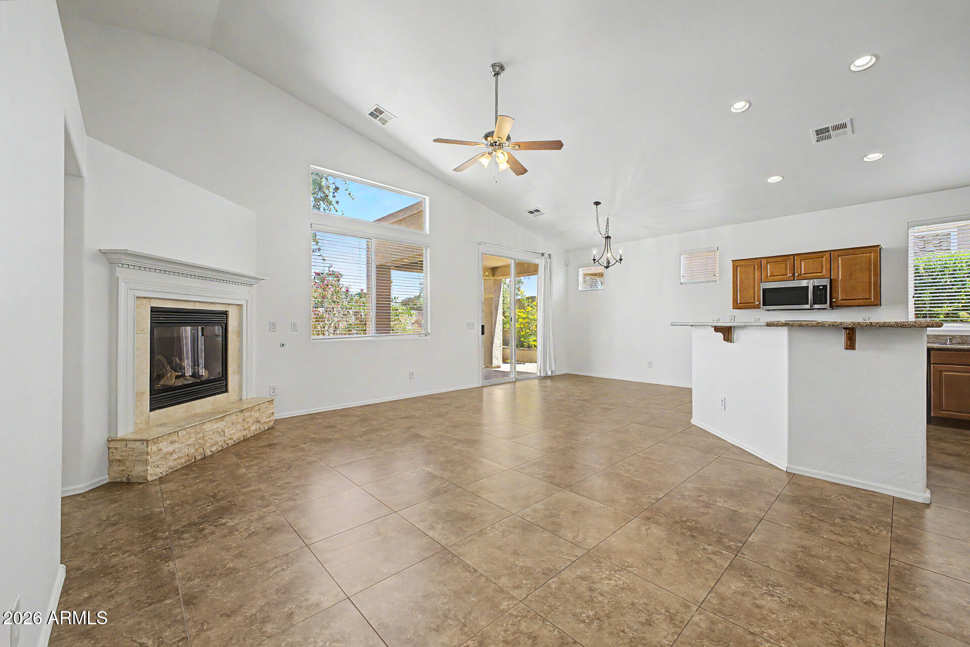 7229 S 39TH Way