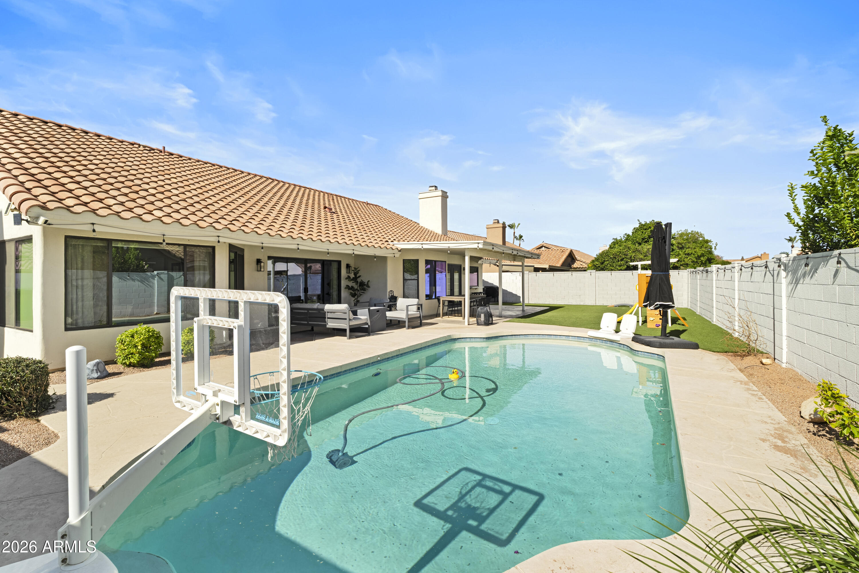 3261 W JASPER Drive