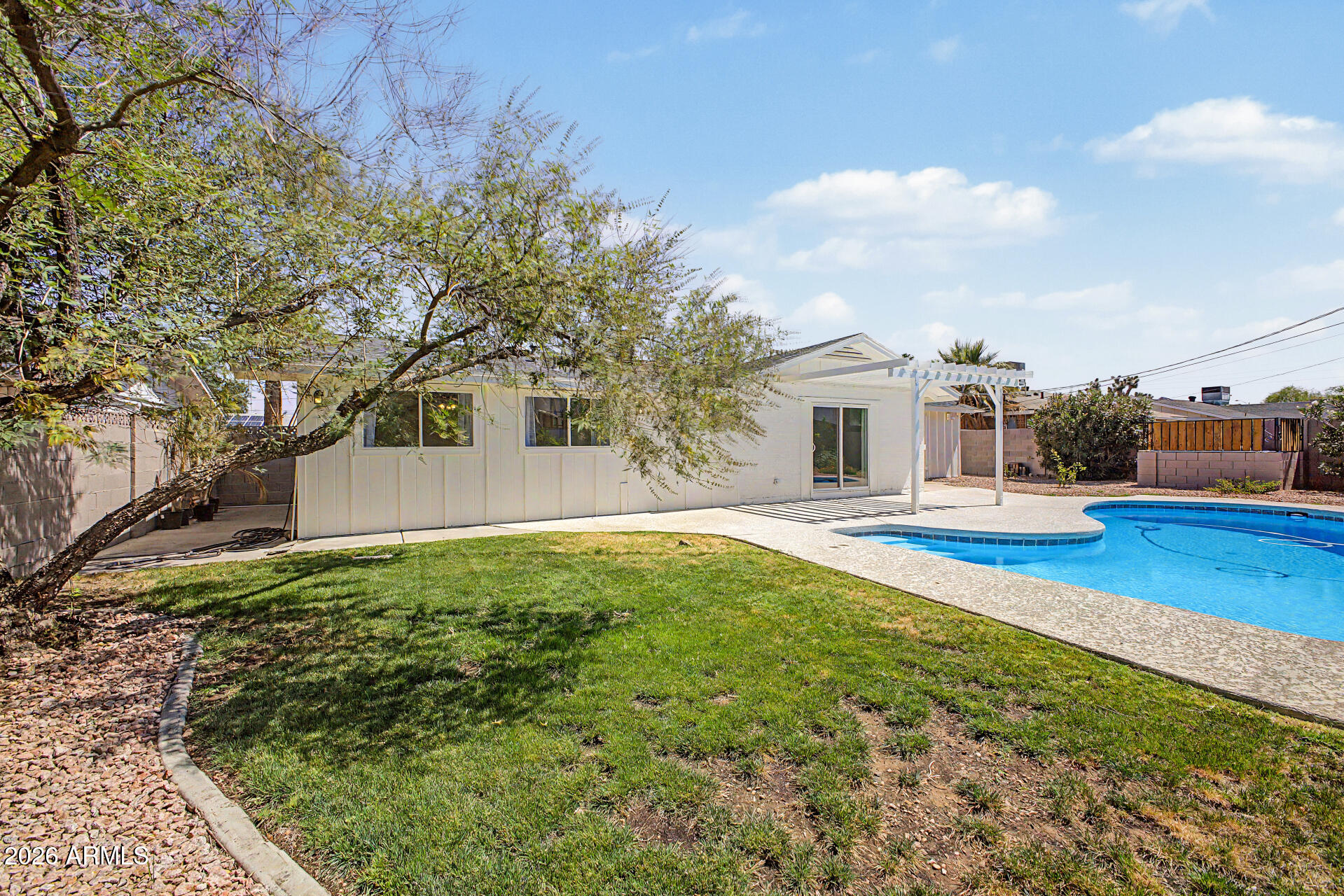 8725 E CORONADO Road