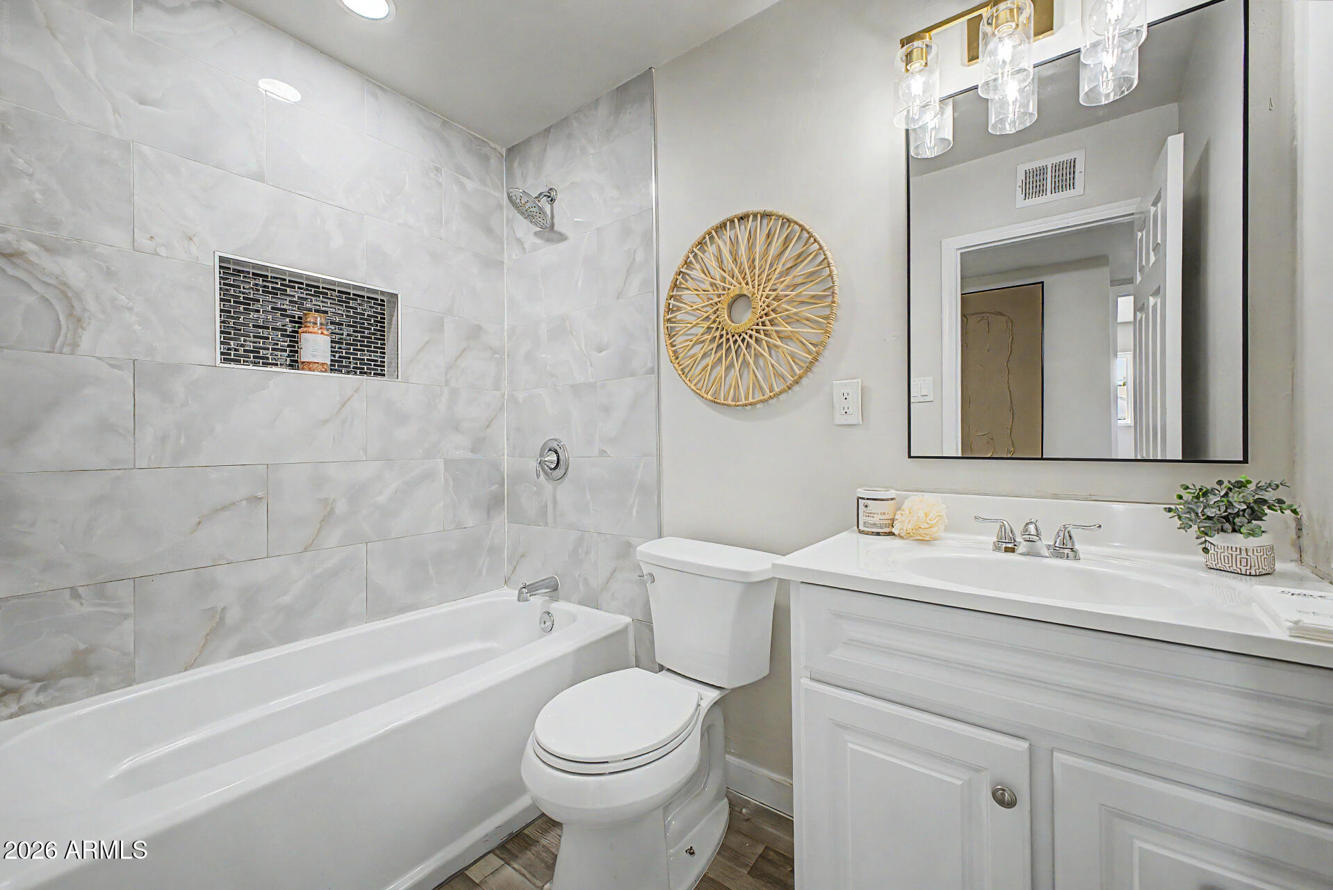 3626 W ELM Street