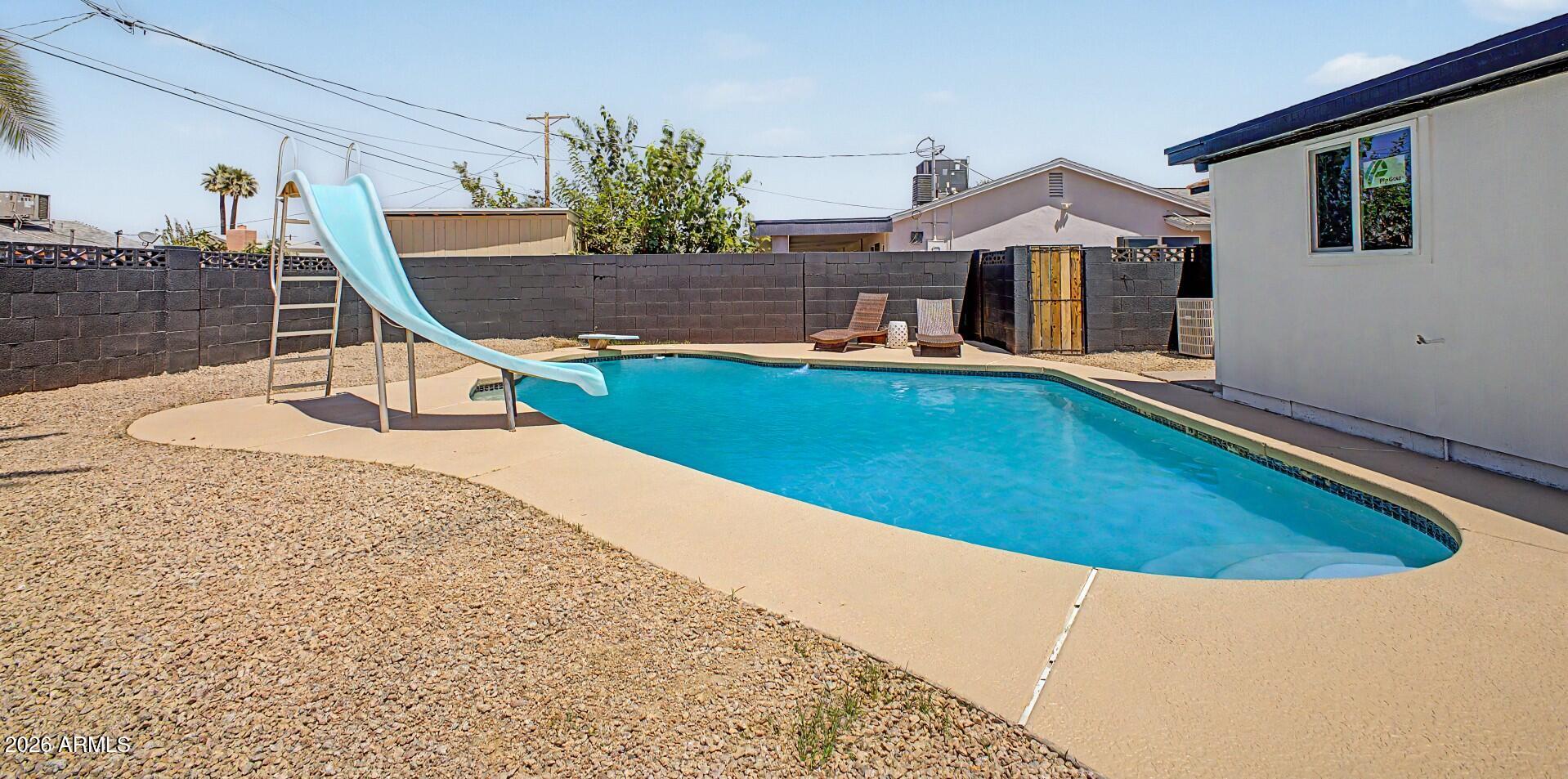3626 W ELM Street