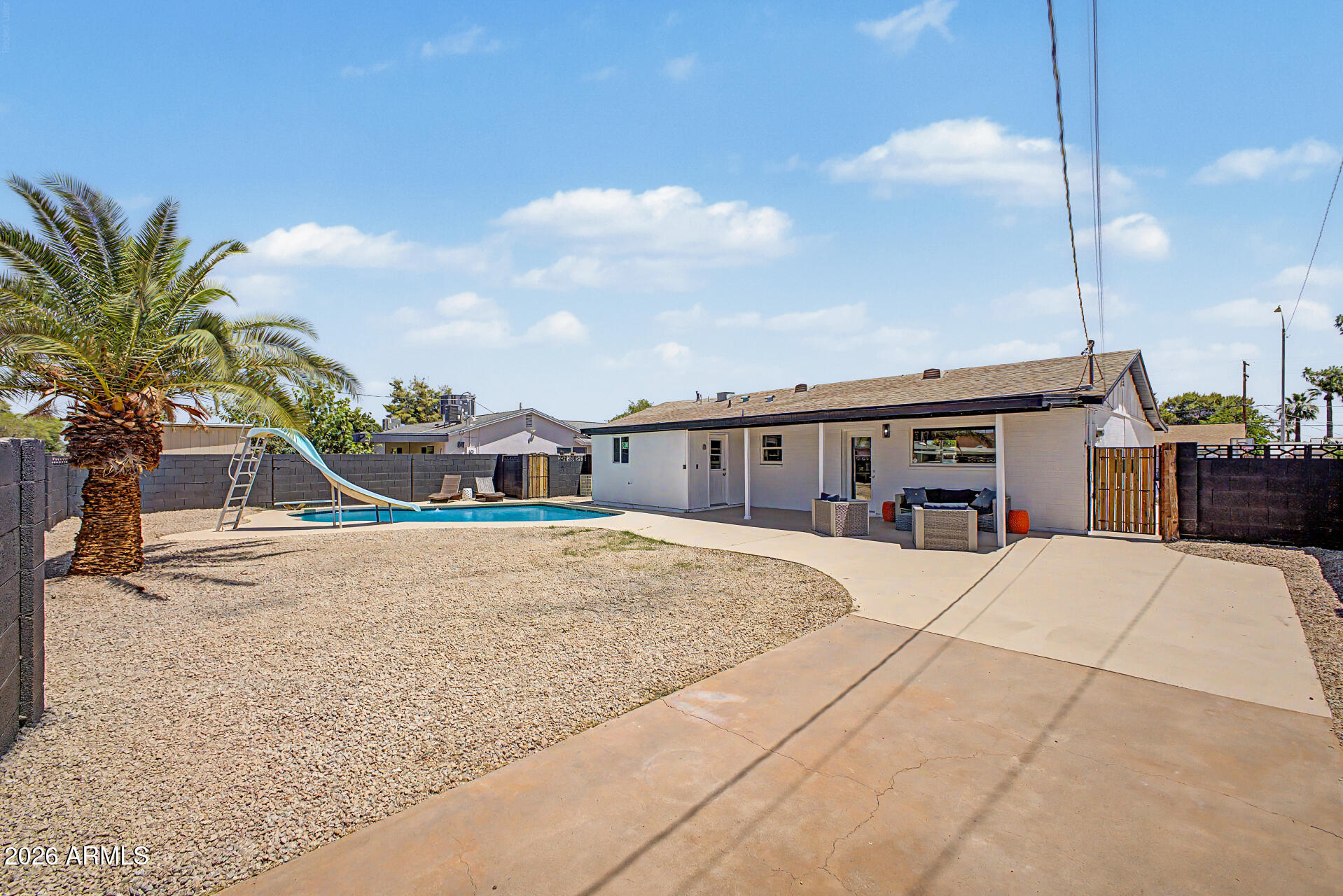 3626 W ELM Street
