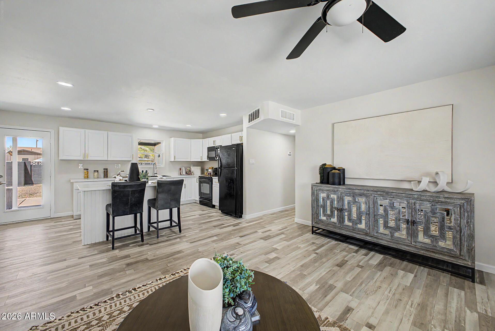 3626 W ELM Street