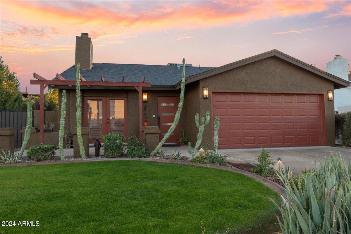 6863 E Phelps Road