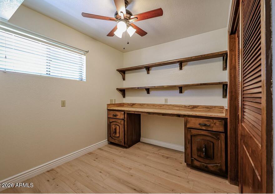 1322 W ASTER Drive