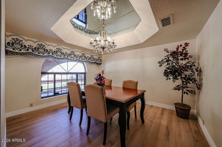 1322 W ASTER Drive