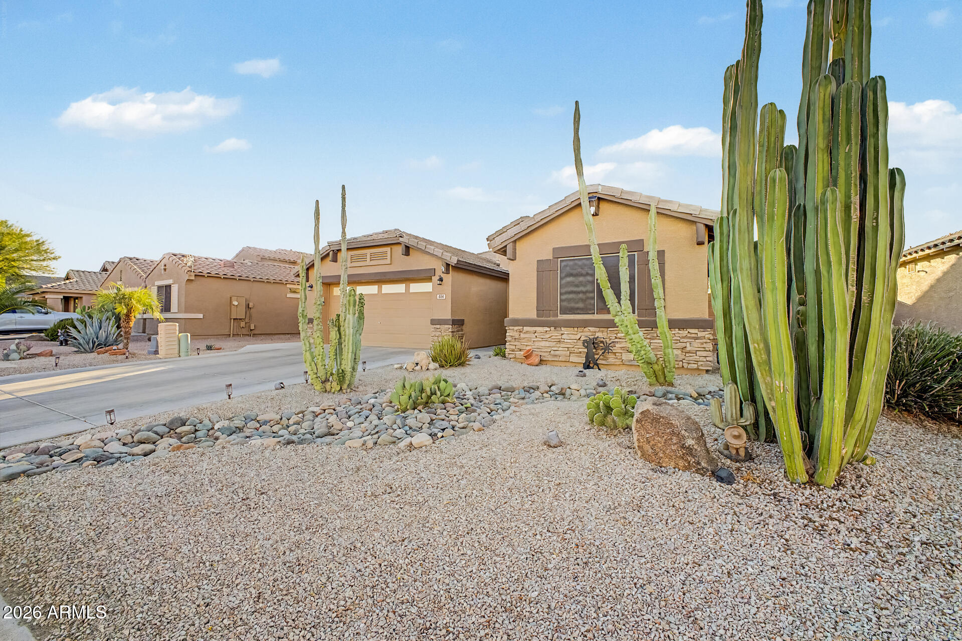 830 E MULE TRAIN Trail