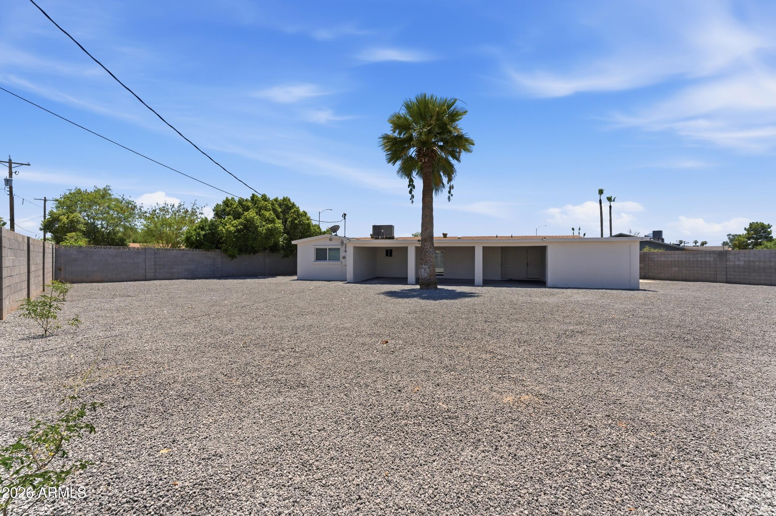 314 E GLADE Avenue