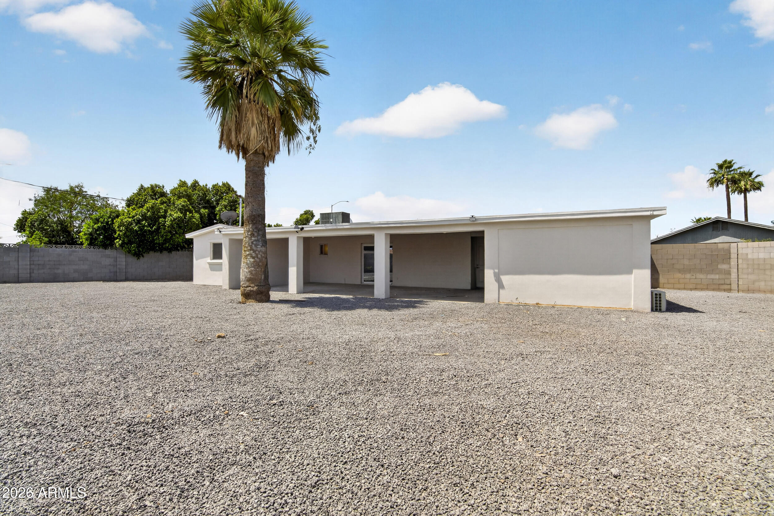 314 E GLADE Avenue