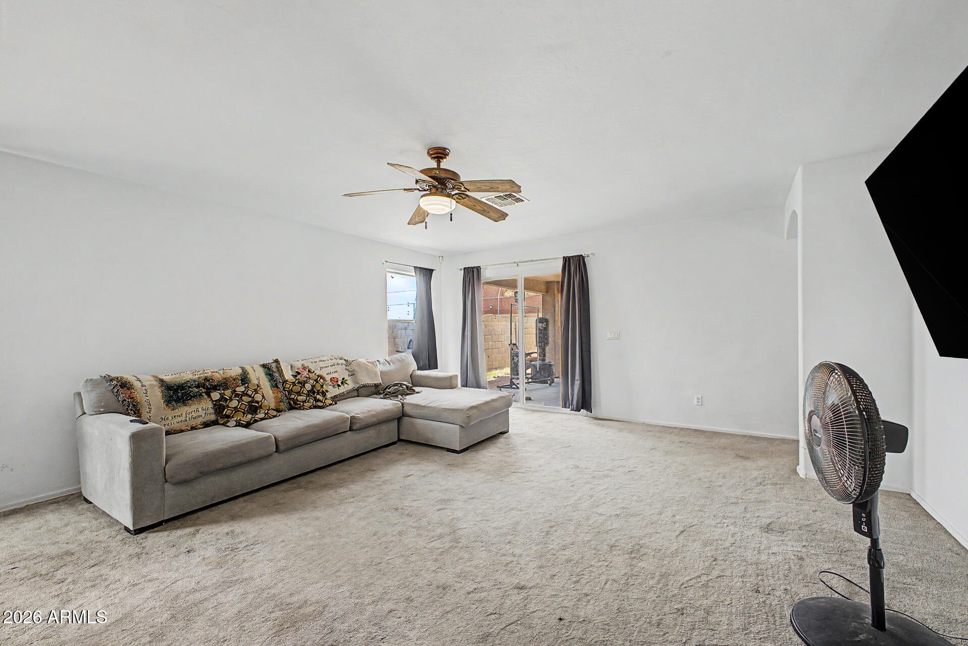6637 S 18TH Drive