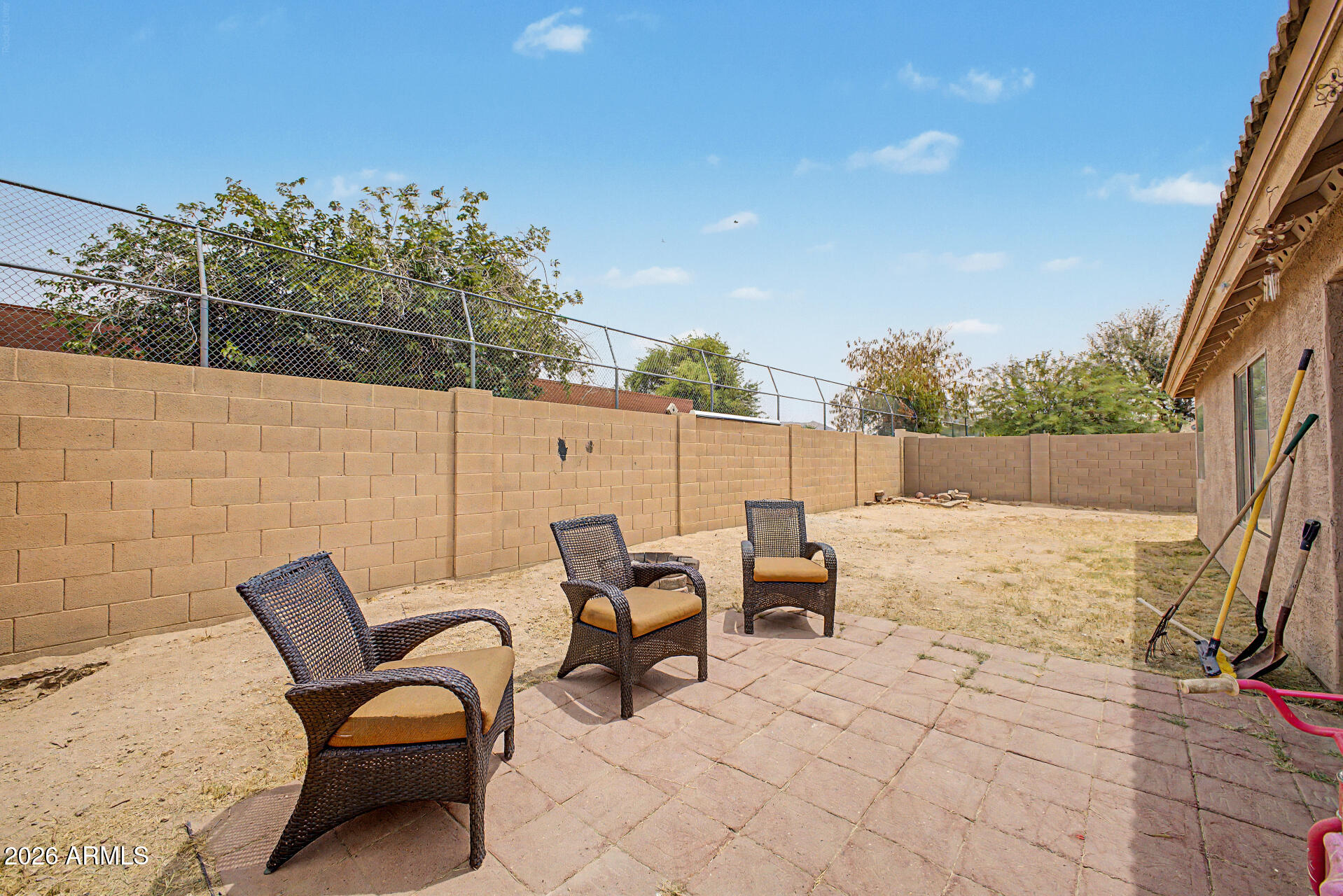 6637 S 18TH Drive