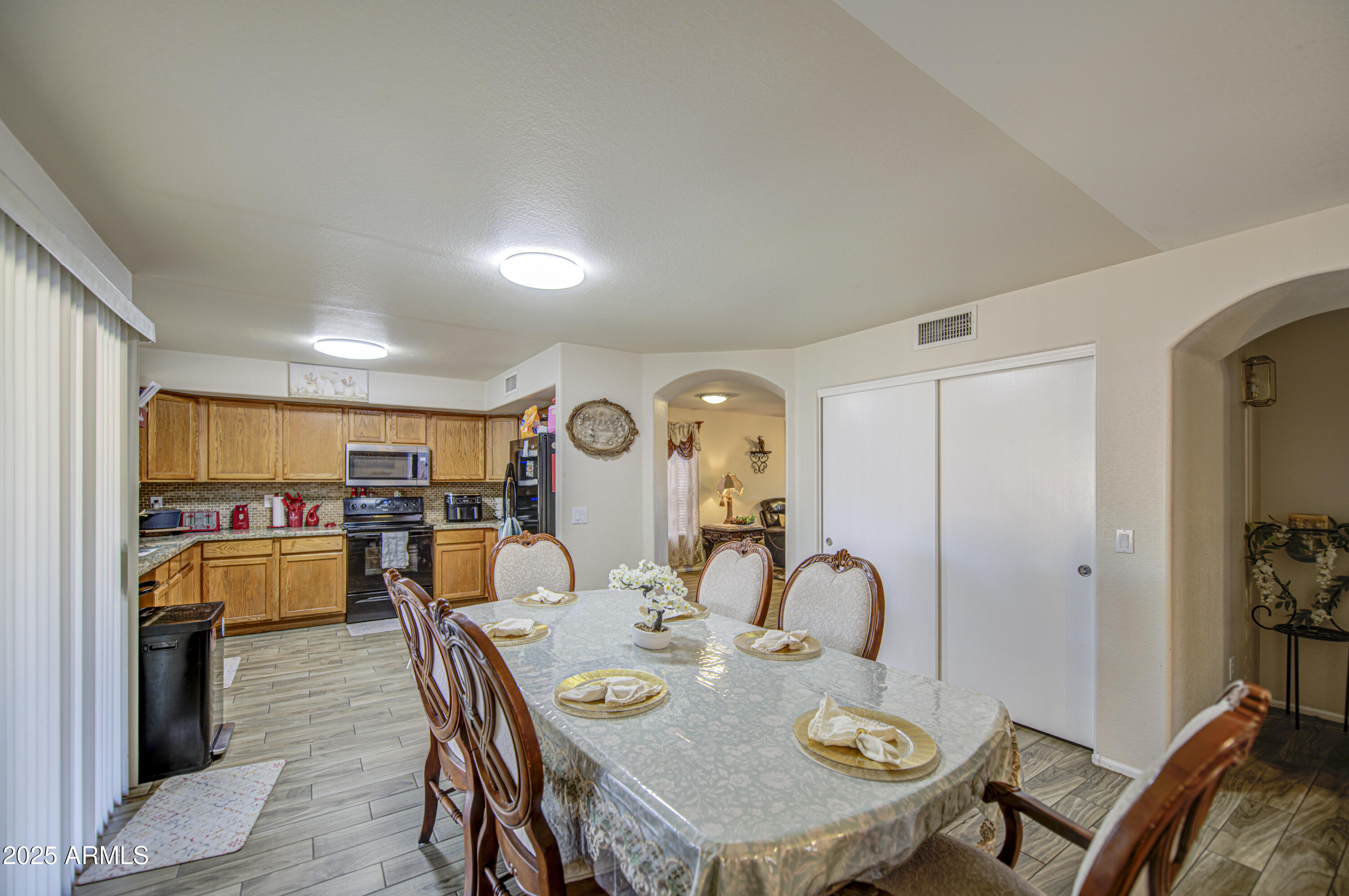 43822 W BAKER Drive