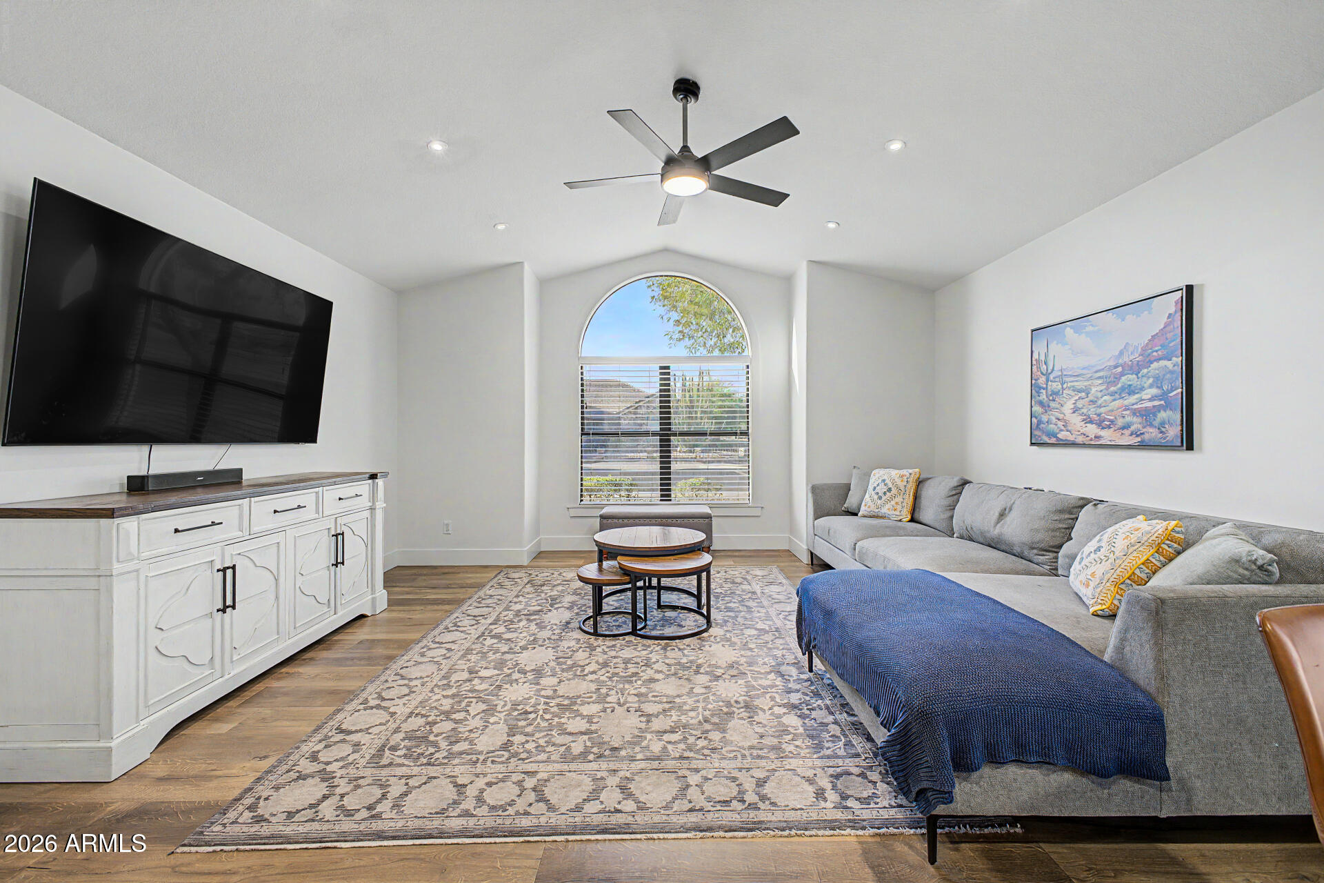 4101 W CALLE LEJOS