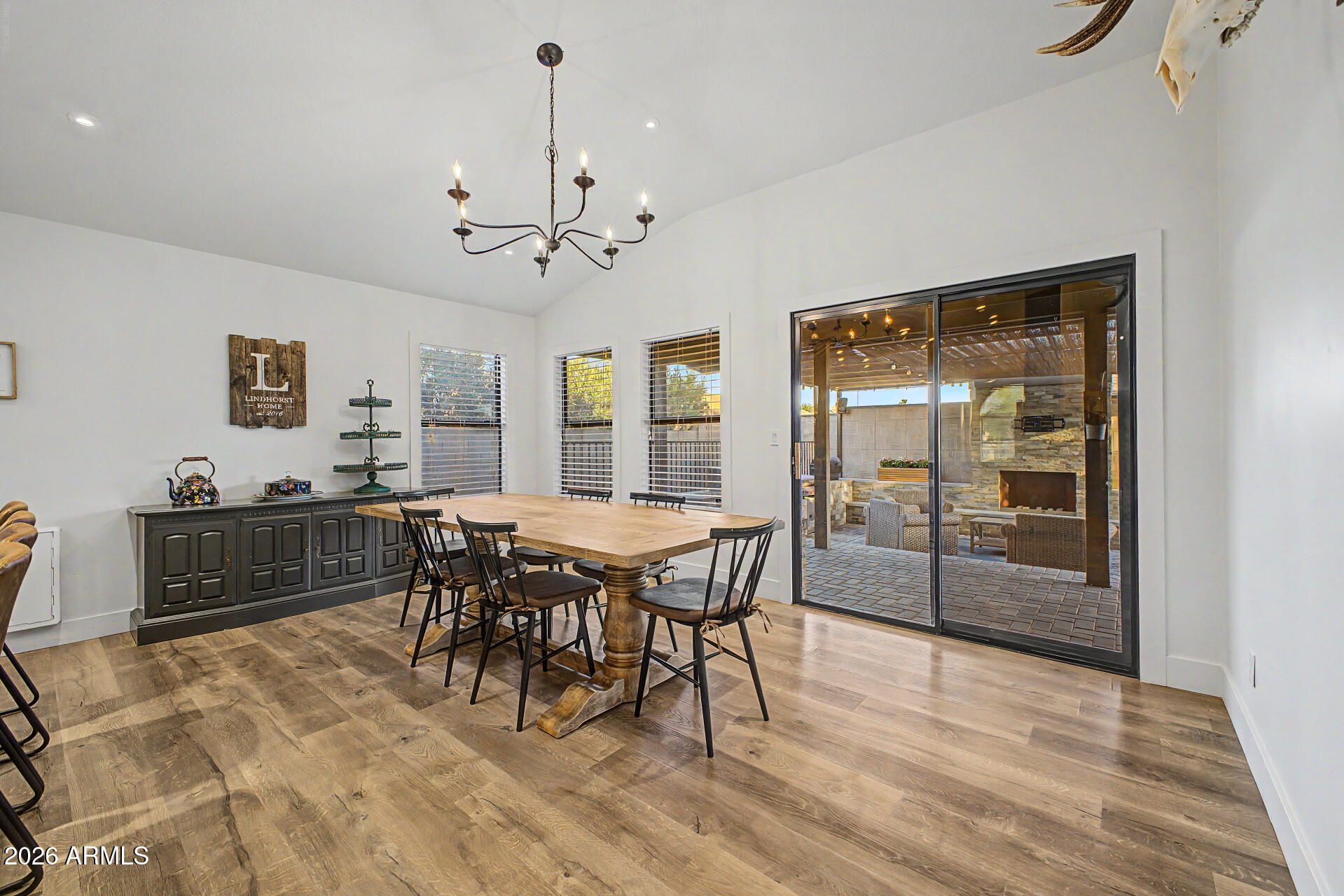4101 W CALLE LEJOS