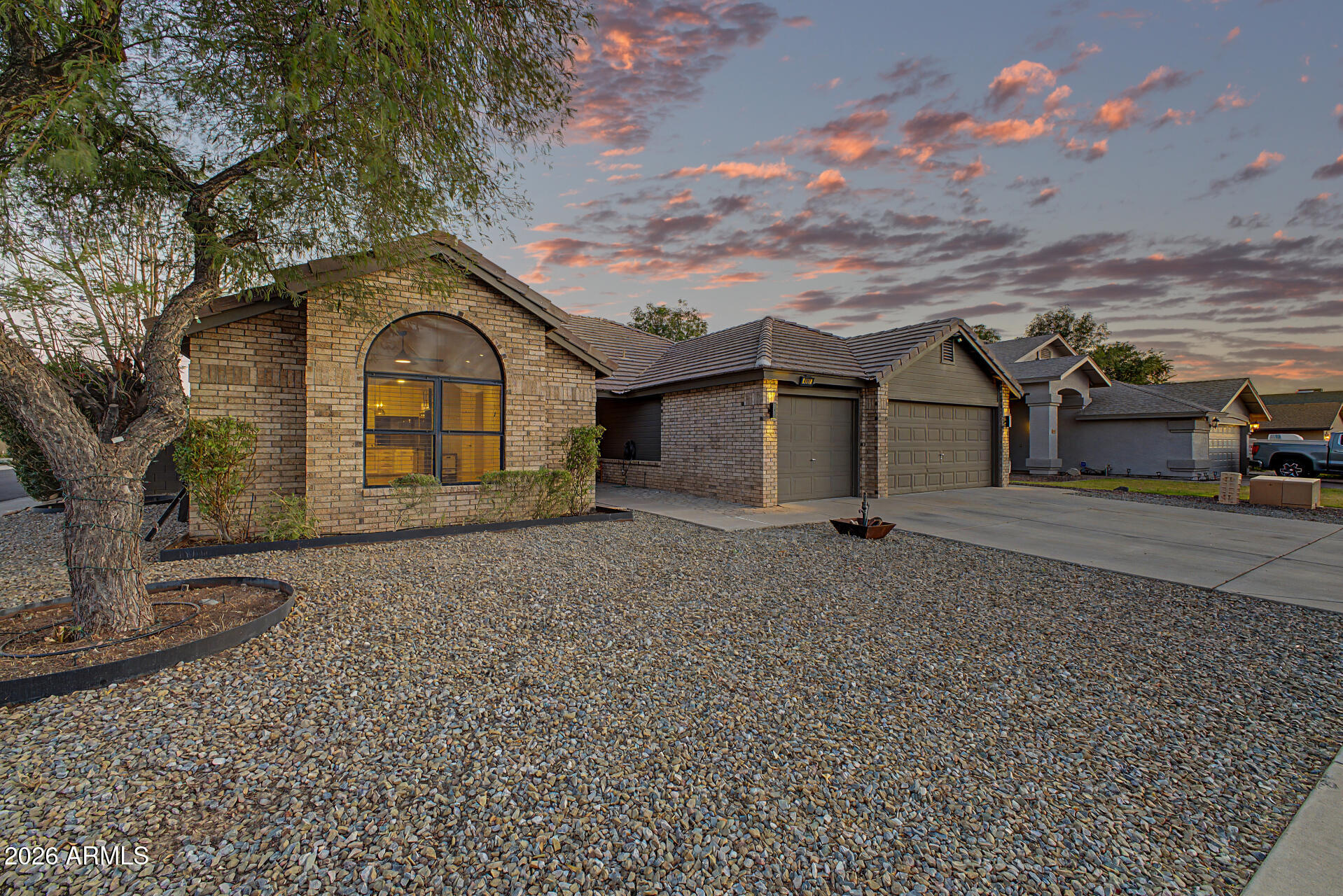 4101 W CALLE LEJOS