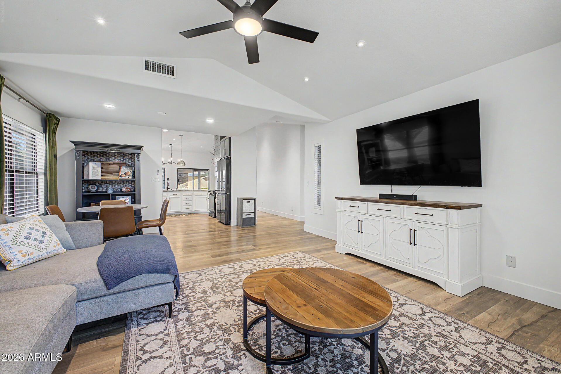 4101 W CALLE LEJOS