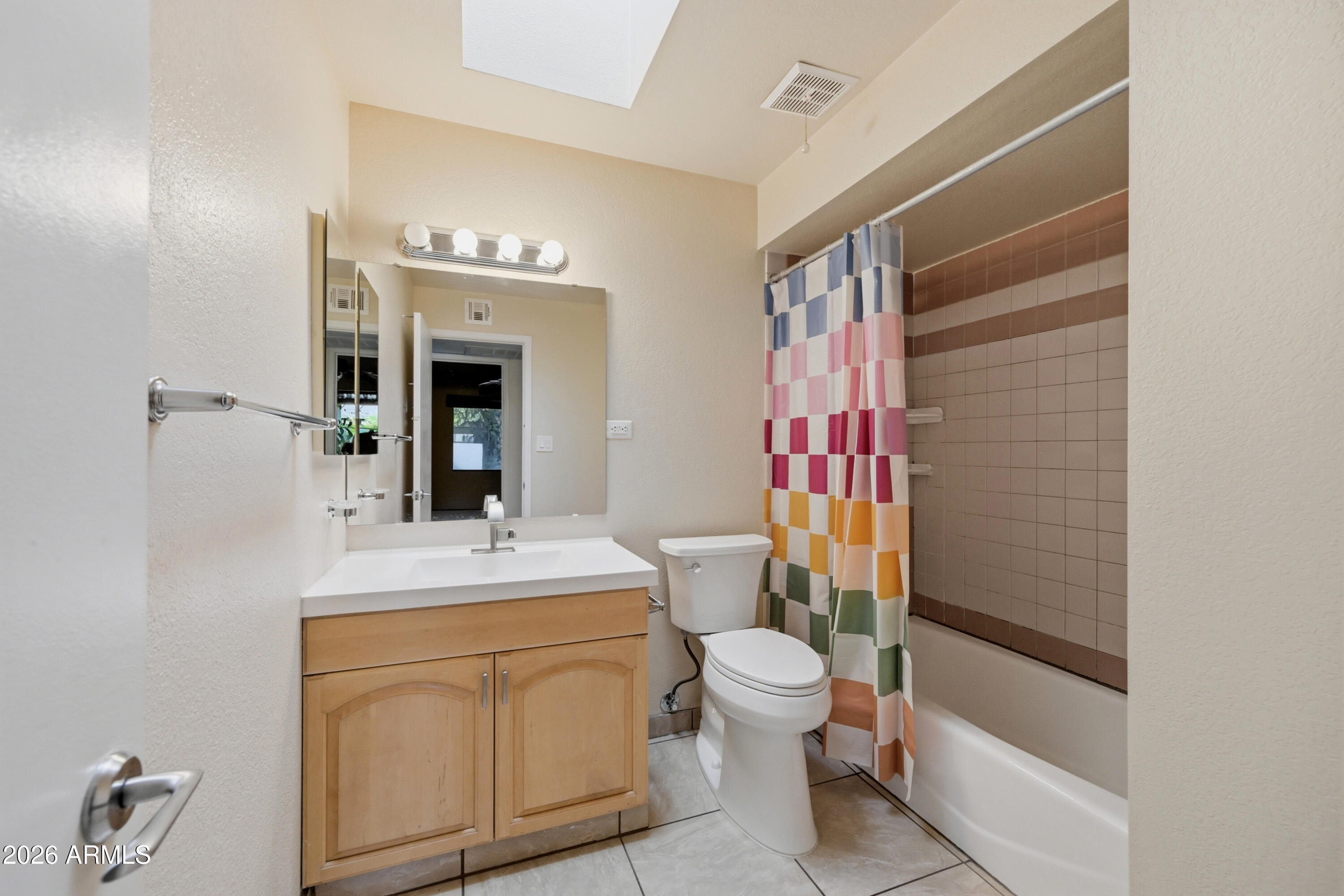 1348 W RENEE Drive