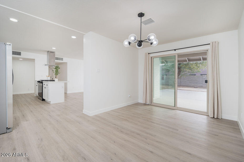 4653 E ALMERIA Road