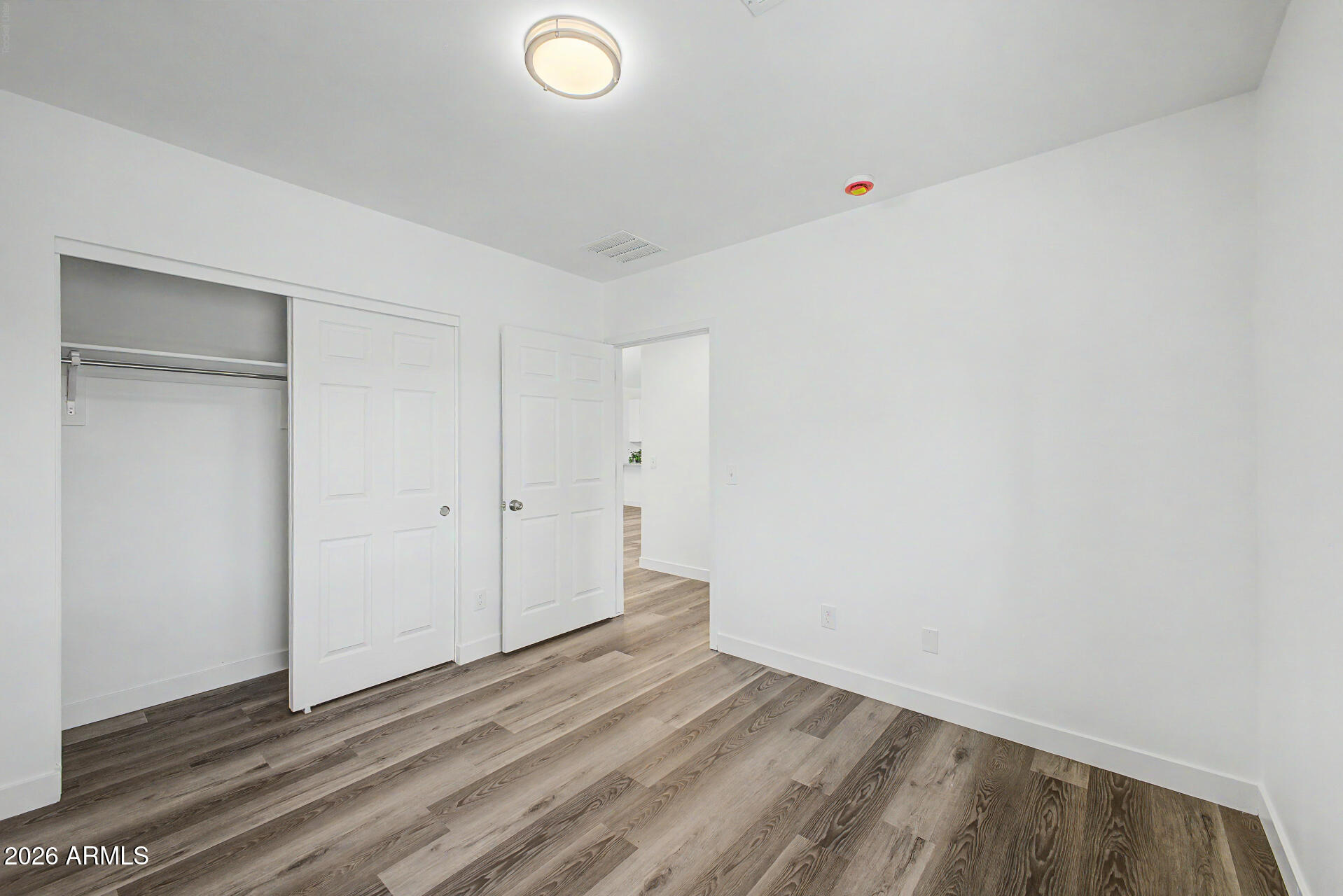 1110 E PIERCE Street