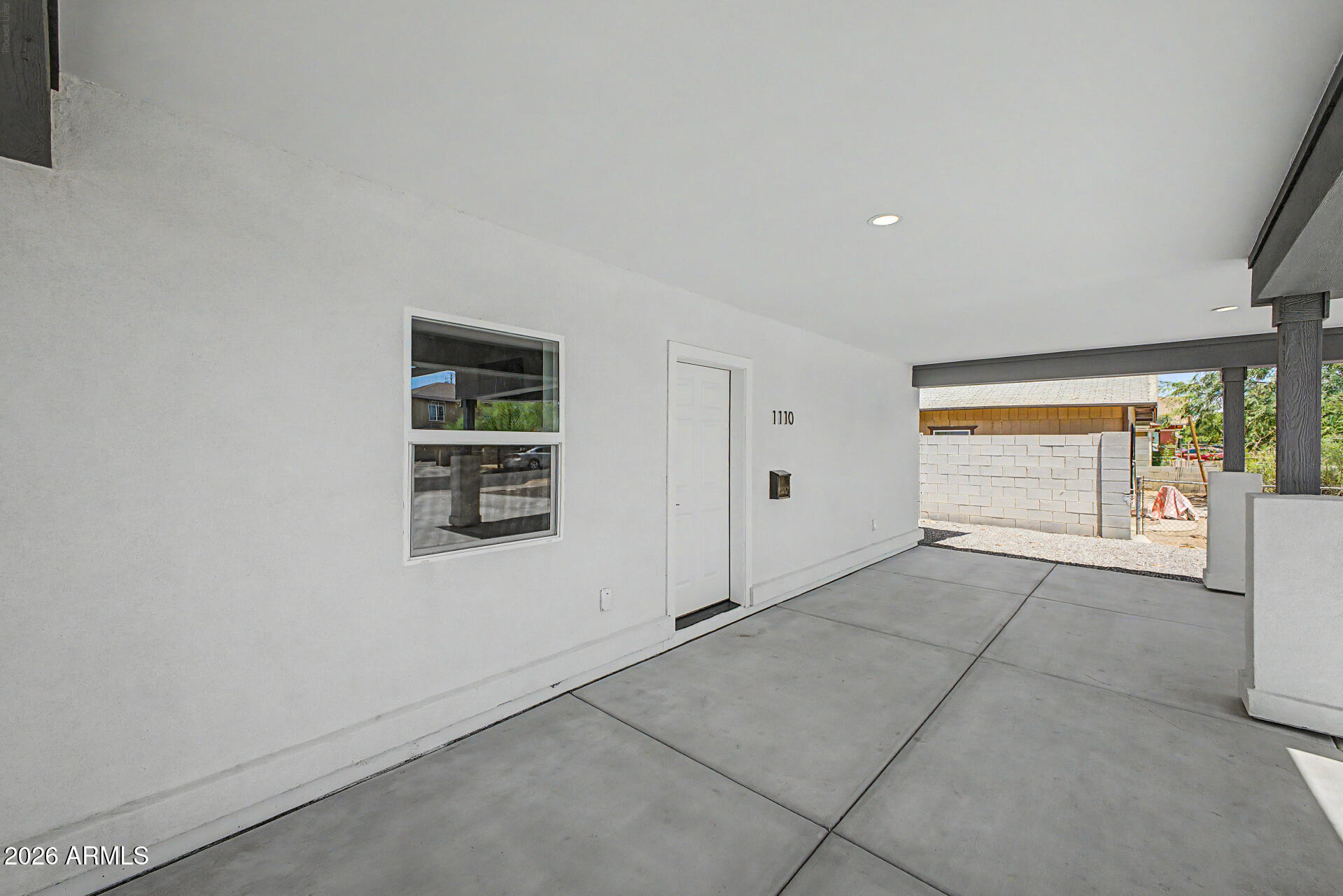 1110 E PIERCE Street