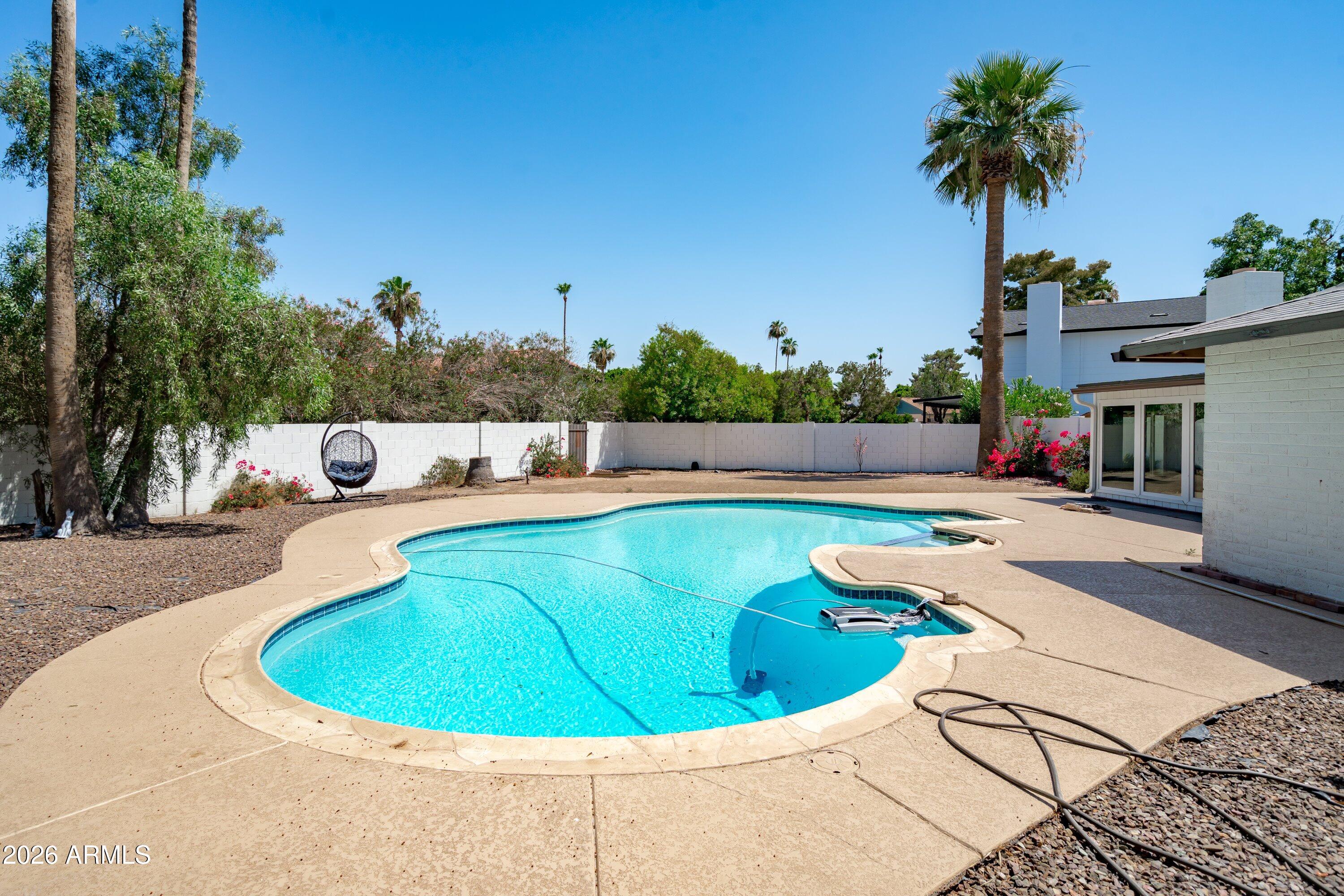 2628 W MENDOZA Circle
