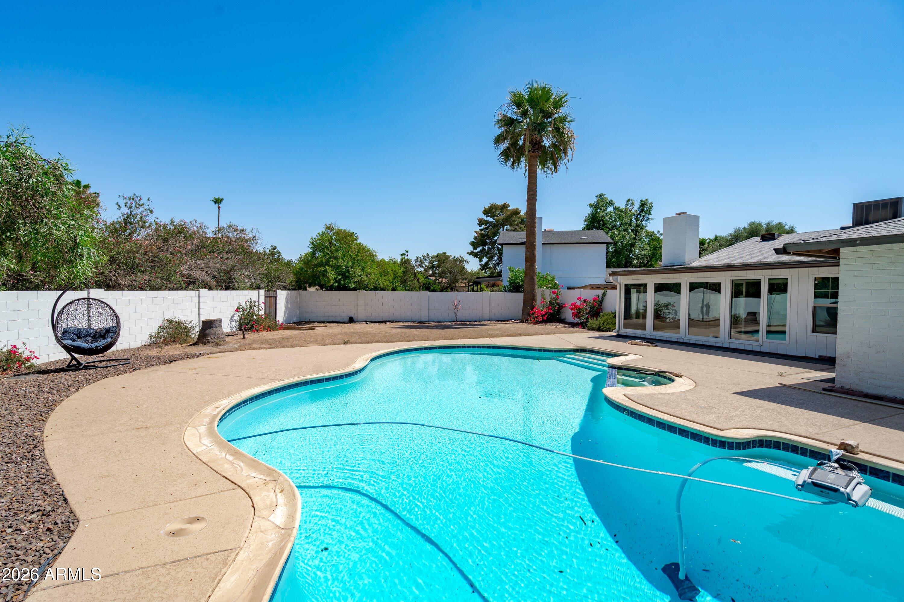 2628 W MENDOZA Circle
