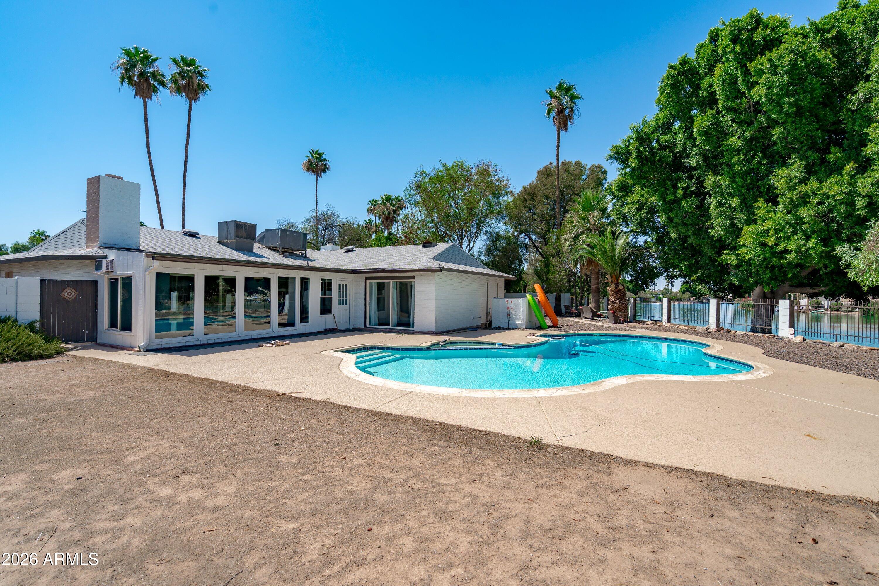 2628 W MENDOZA Circle