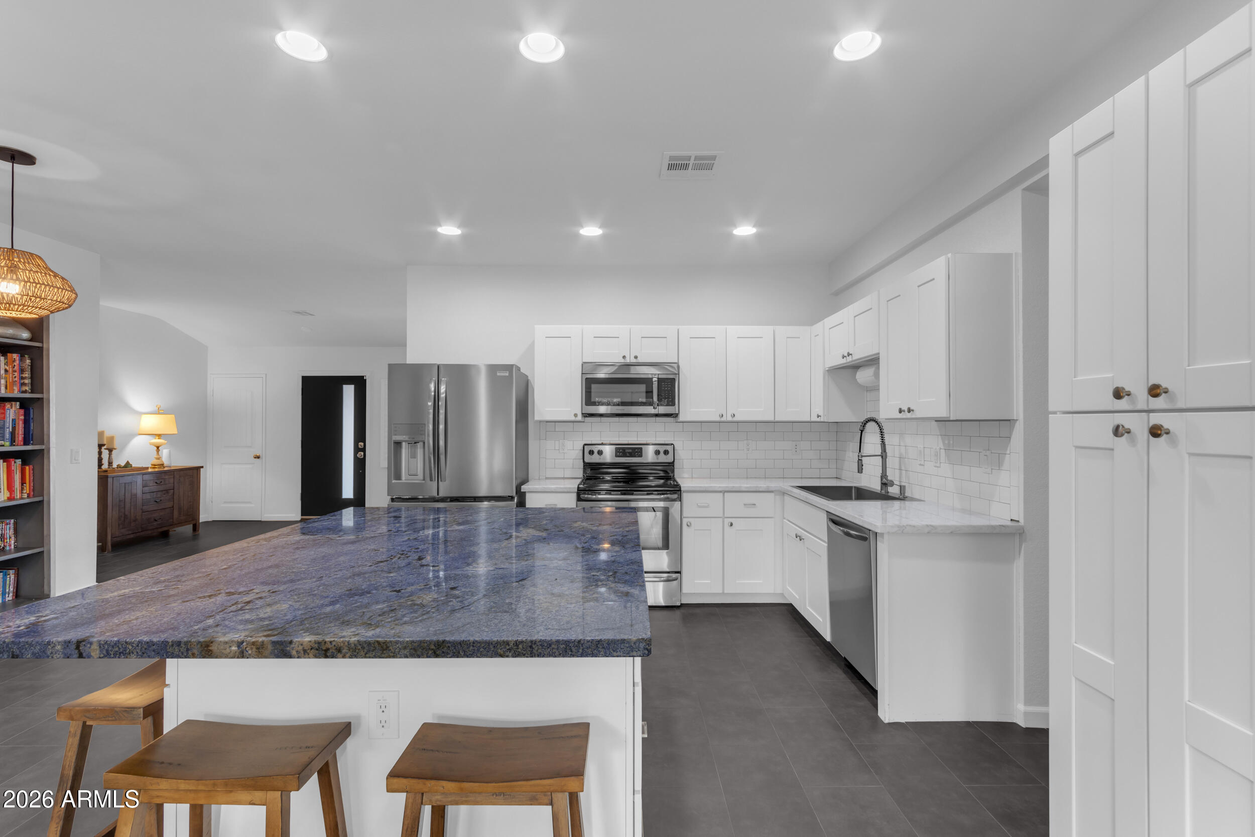 4126 N 44TH Place