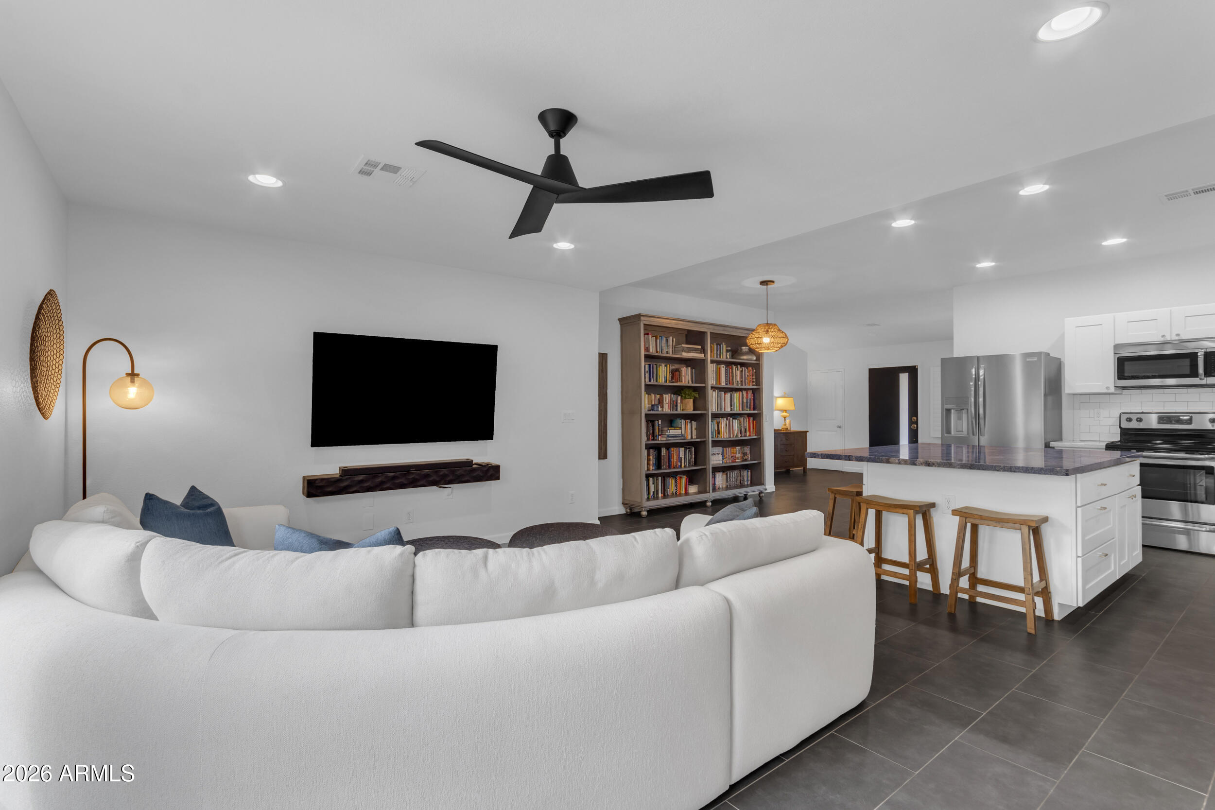 4126 N 44TH Place