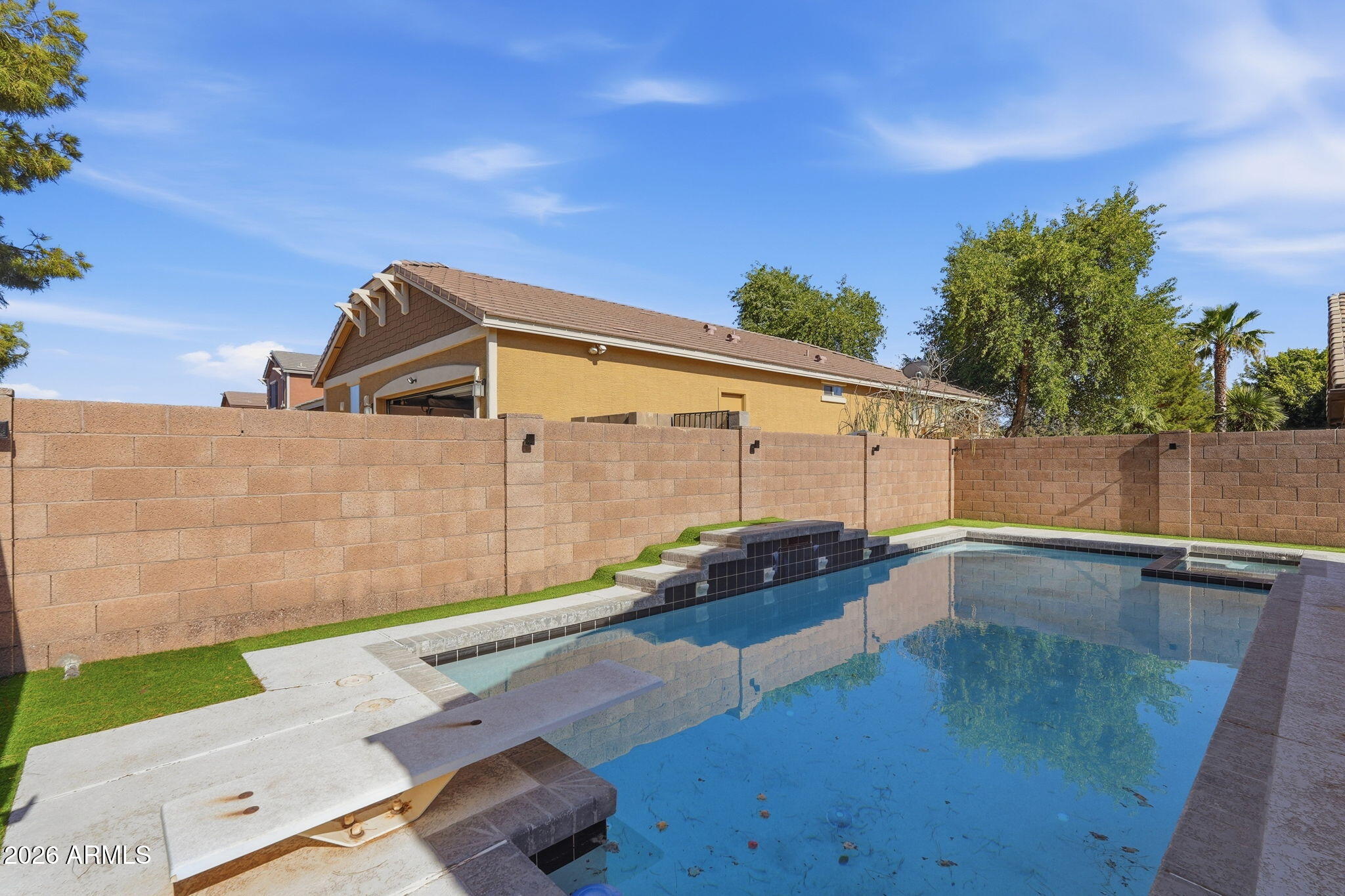 18809 N 43rd Place