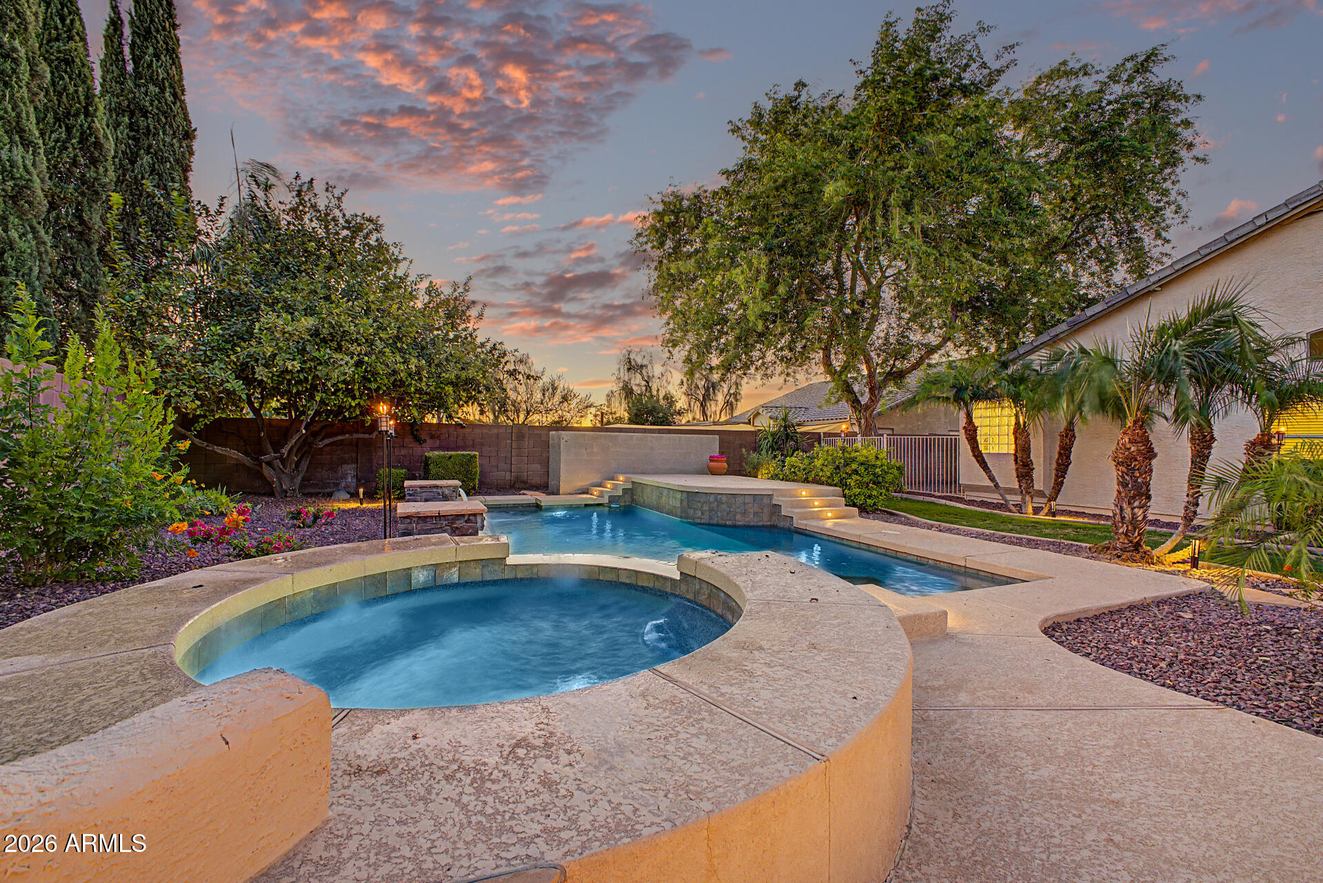 3311 W WALTER Way