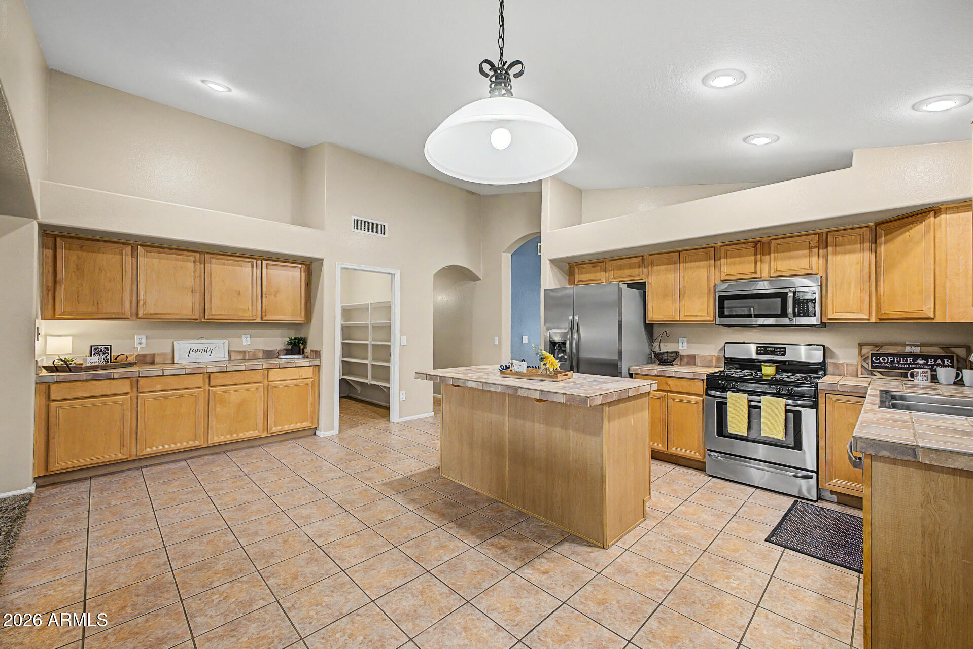 3311 W WALTER Way