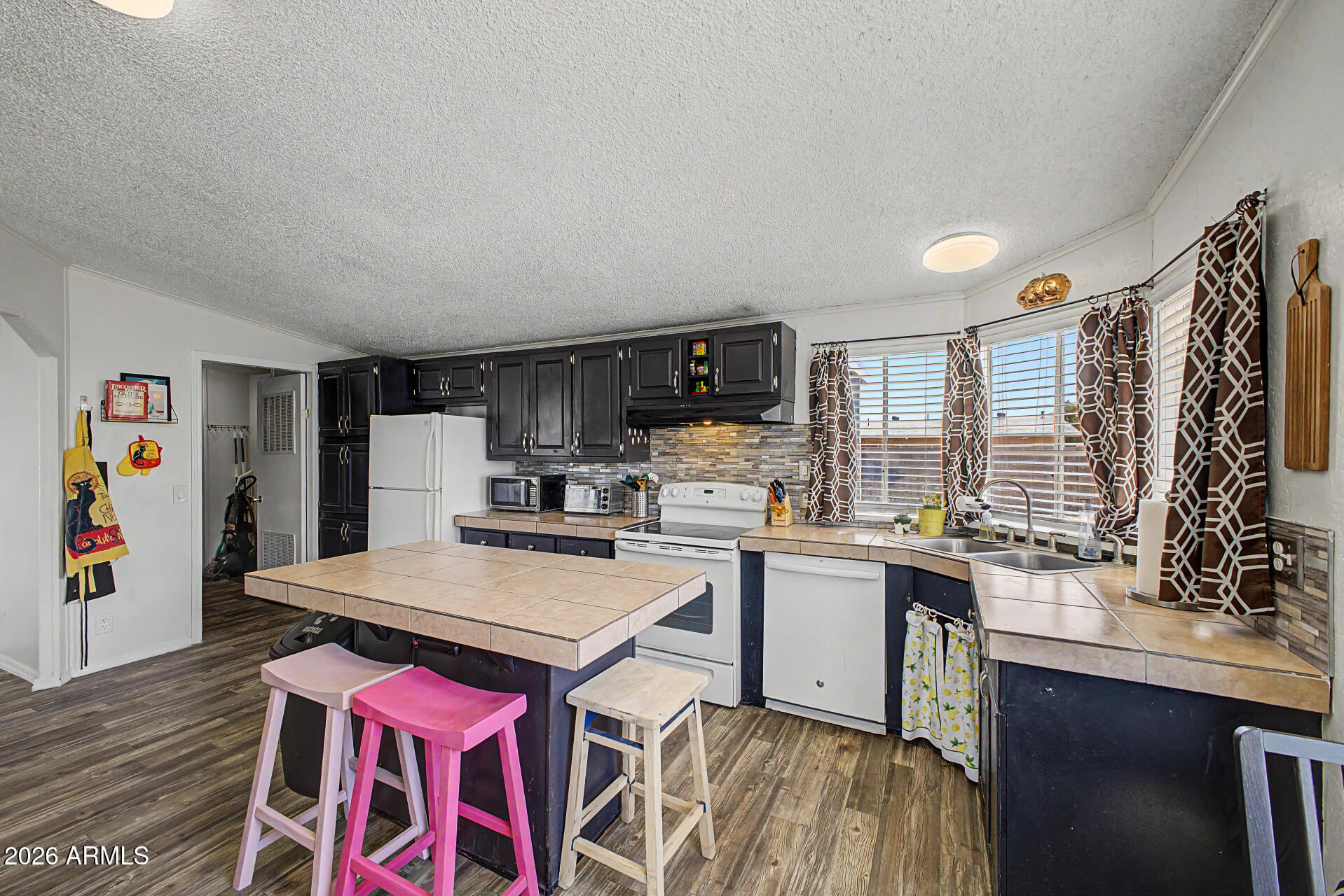 6907 W PATRICIA ANN Lane