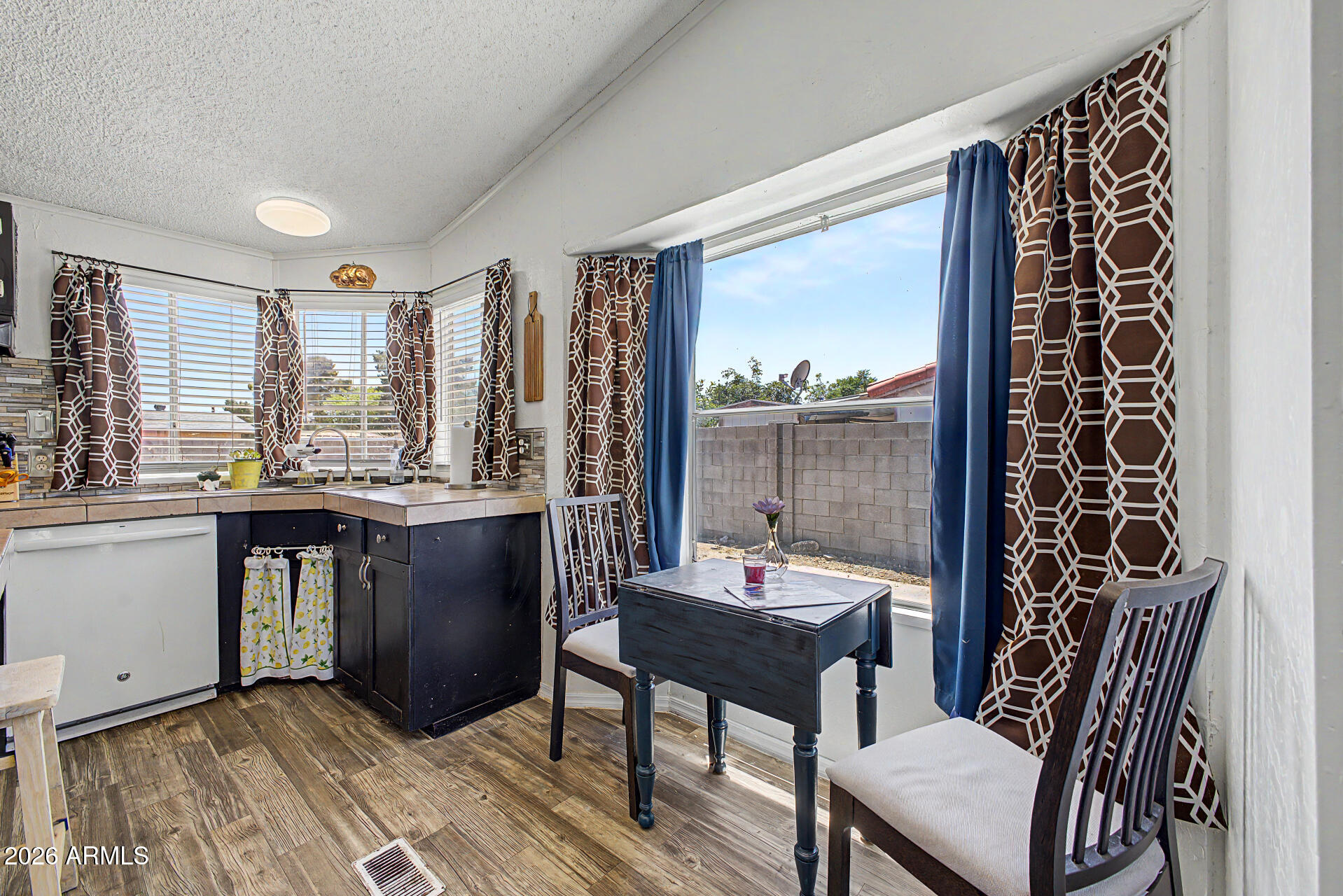 6907 W PATRICIA ANN Lane