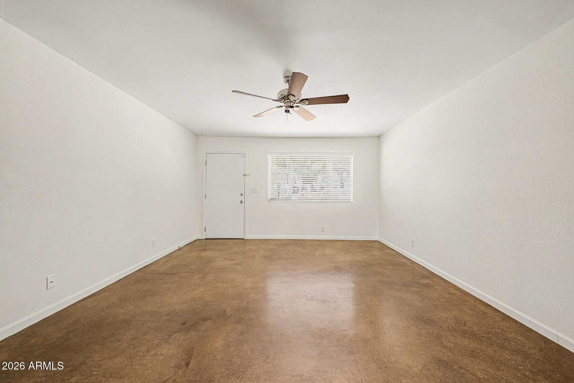 29 E FOOTHILL Drive