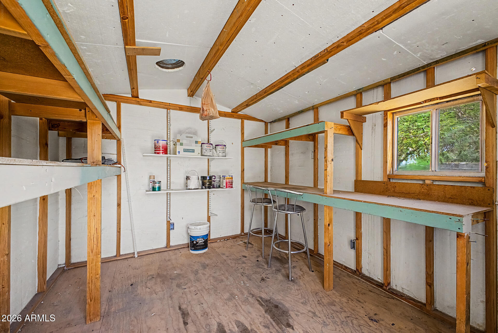 29 E FOOTHILL Drive