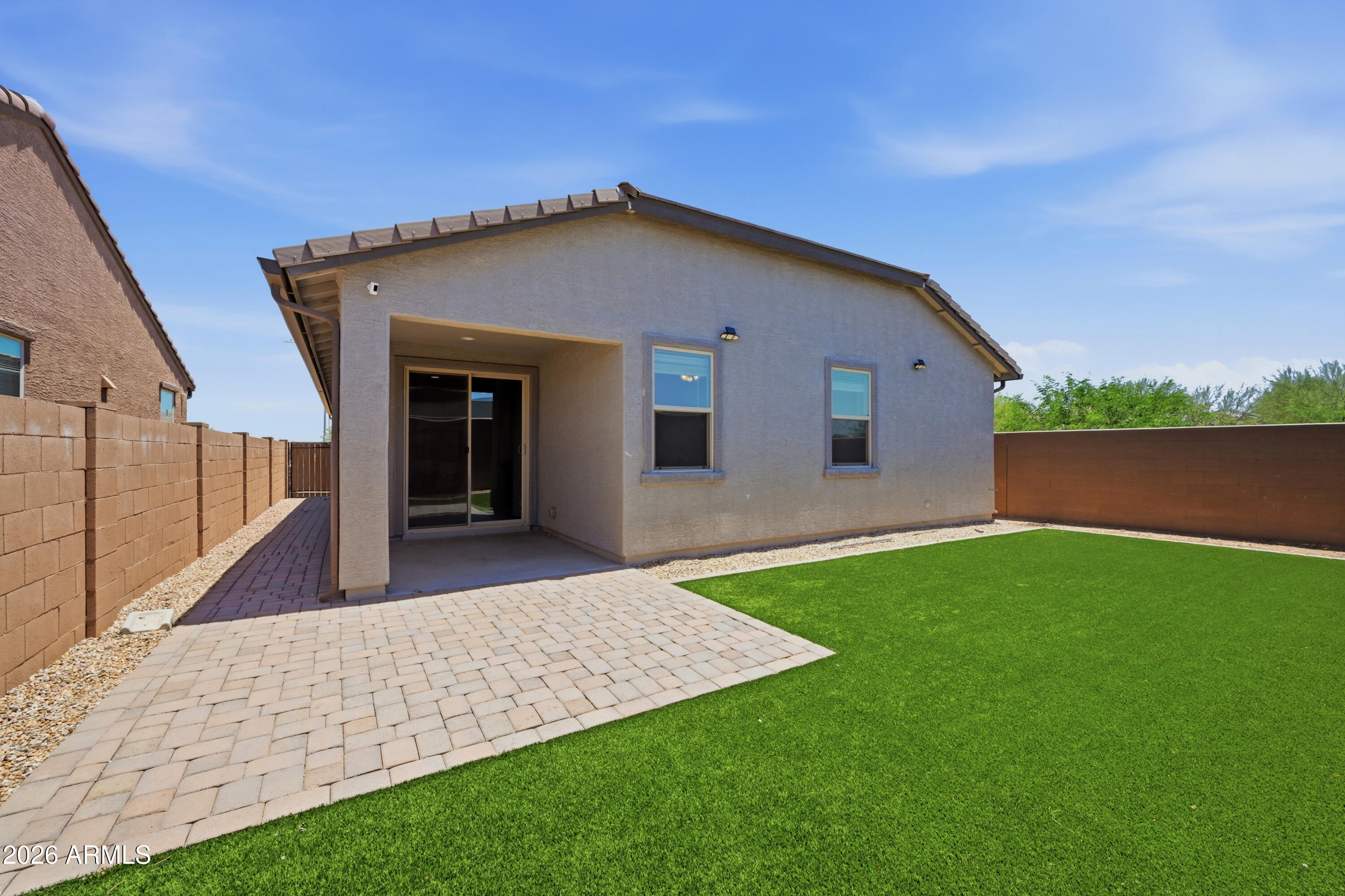 5804 N 90TH Drive