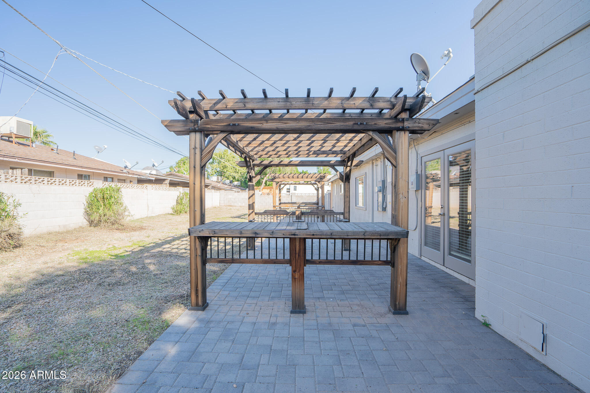 1008 E Citrus Way
