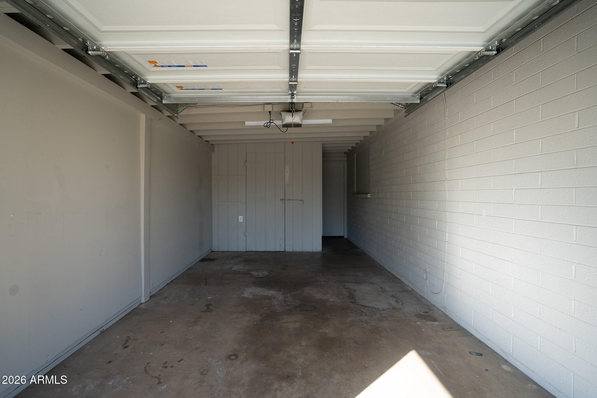 1008 E Citrus Way