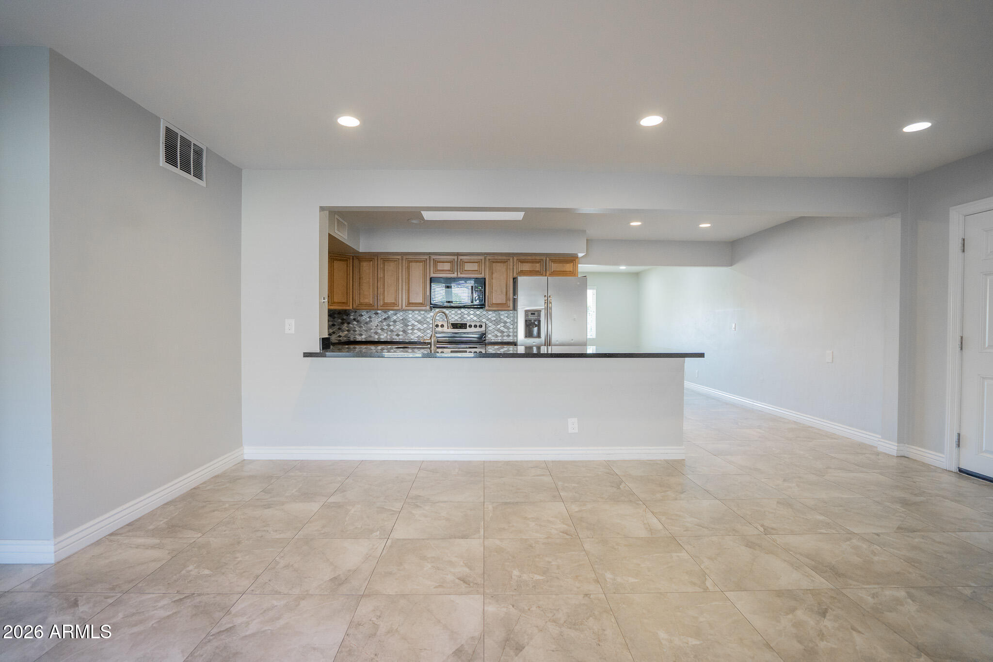 1008 E Citrus Way