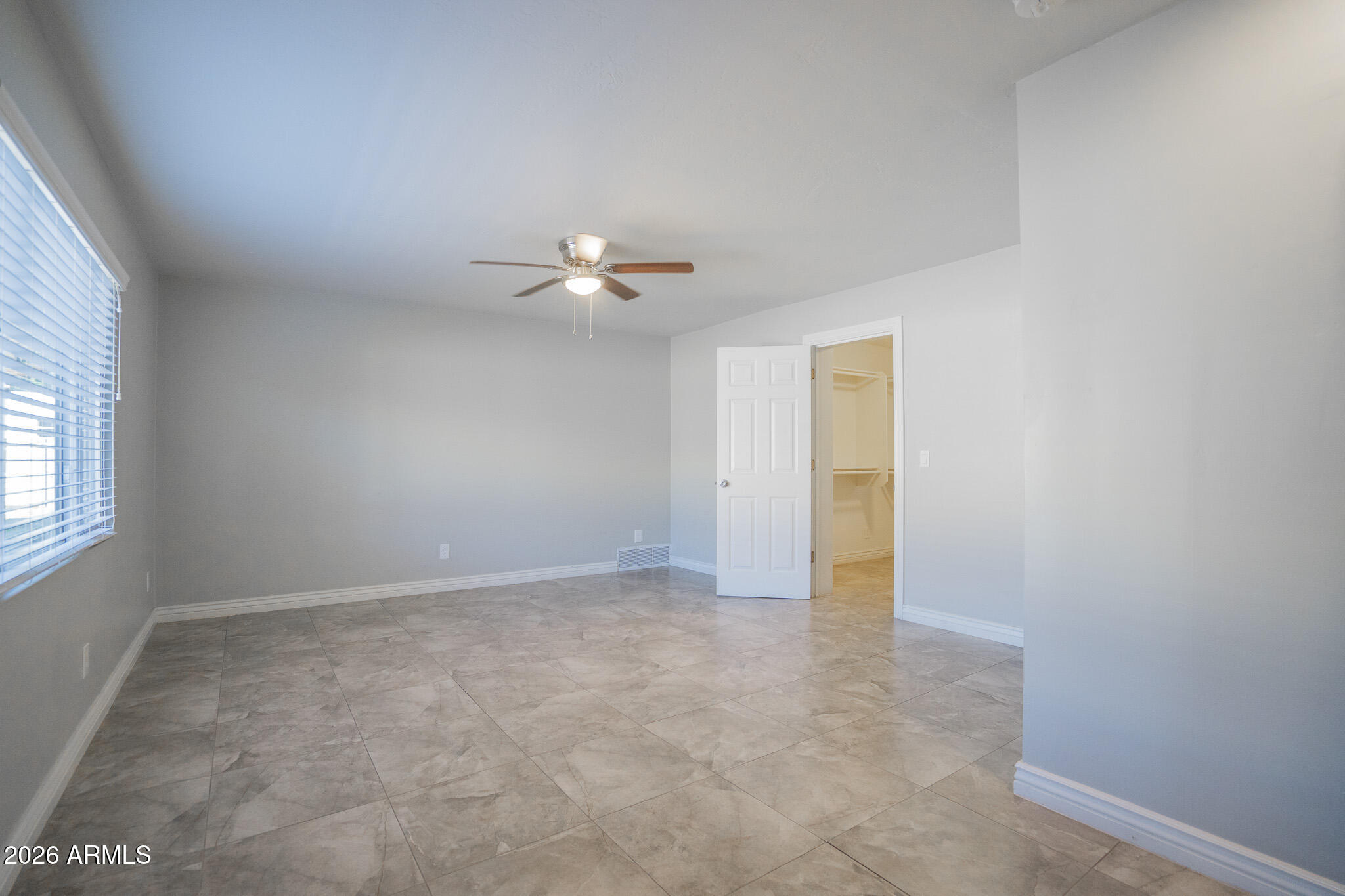 1008 E Citrus Way