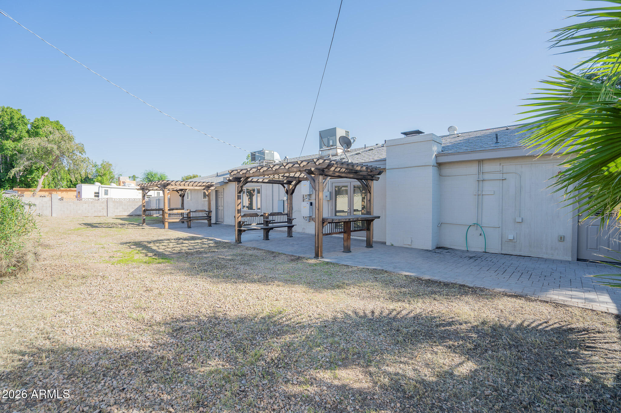 1008 E Citrus Way