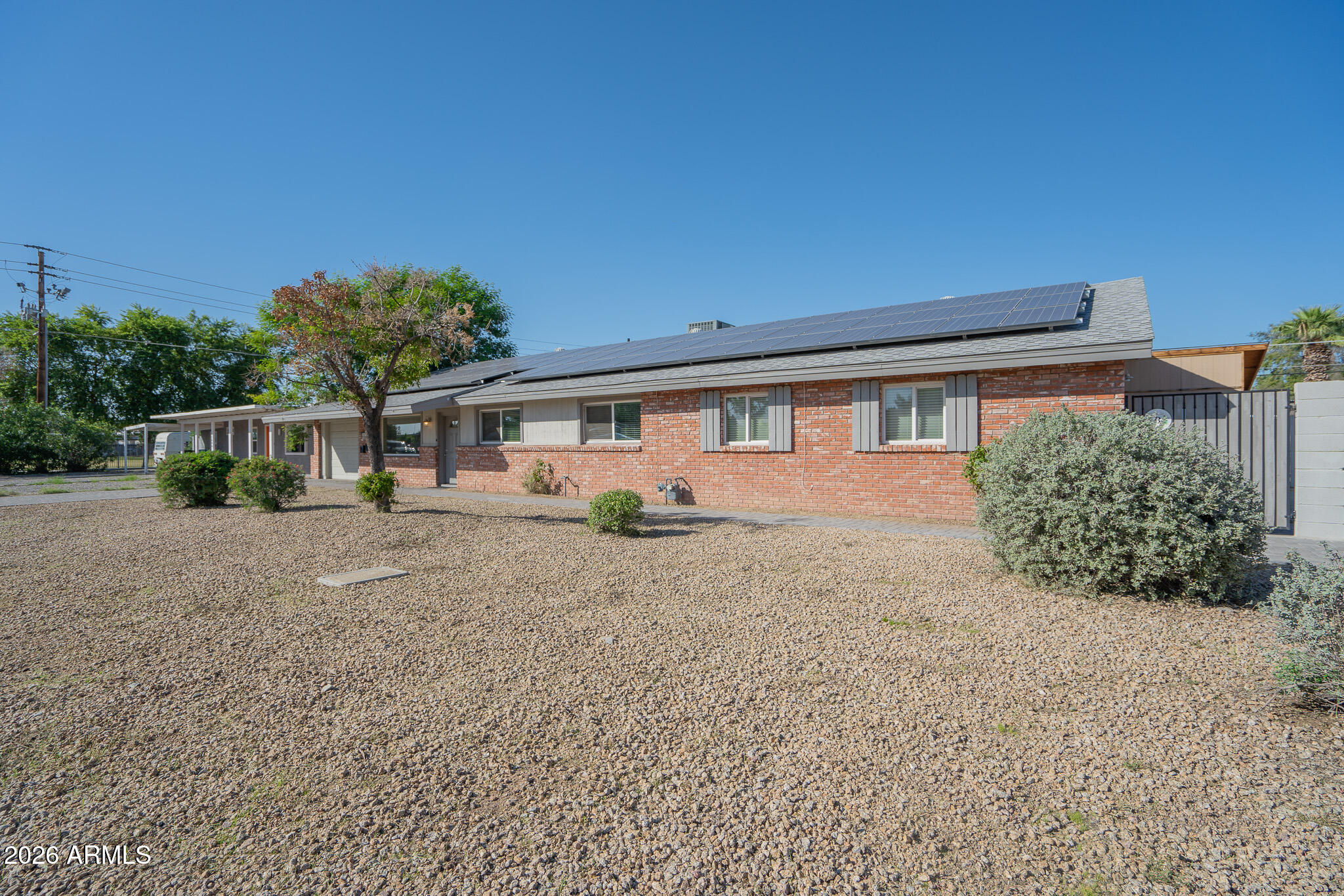 1008 E Citrus Way