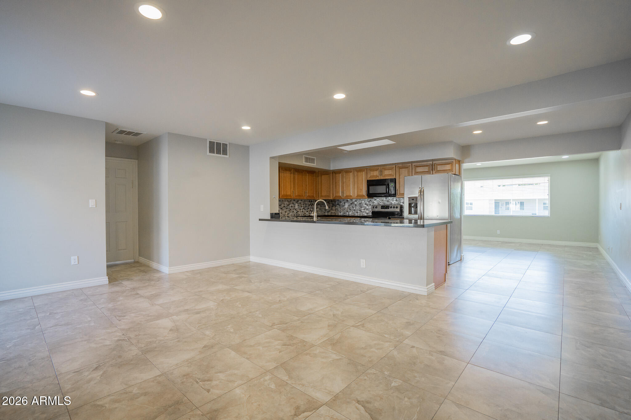 1008 E Citrus Way