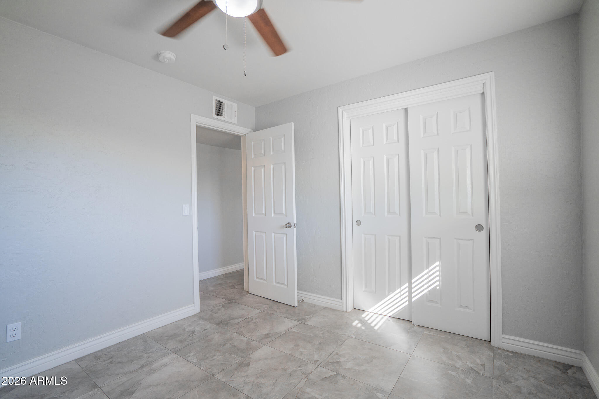 1008 E Citrus Way
