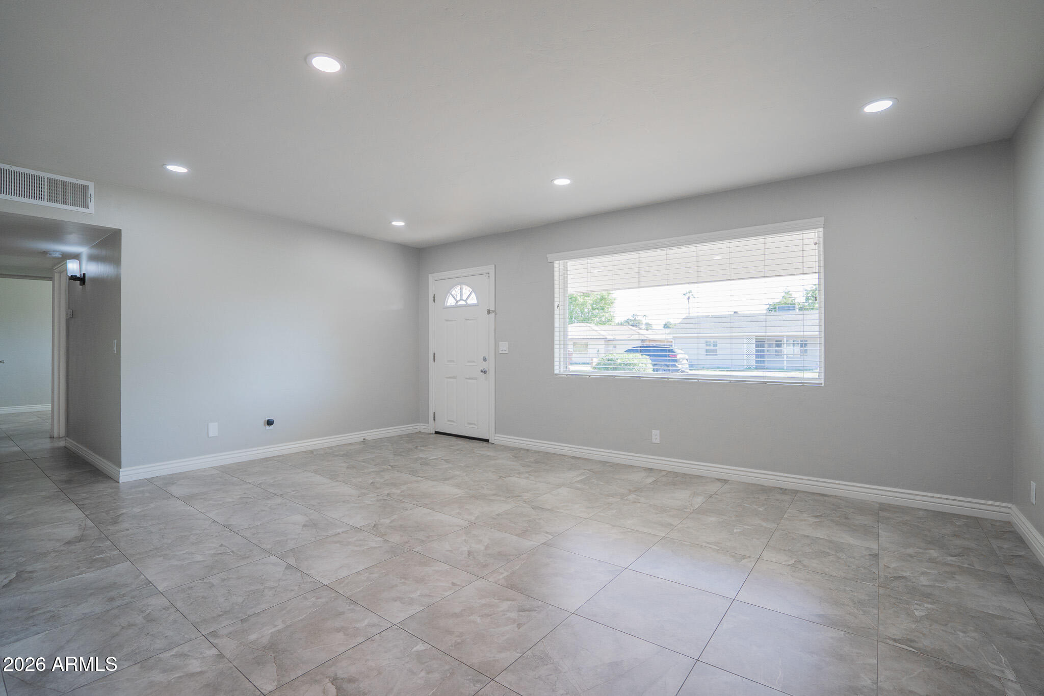 1008 E Citrus Way