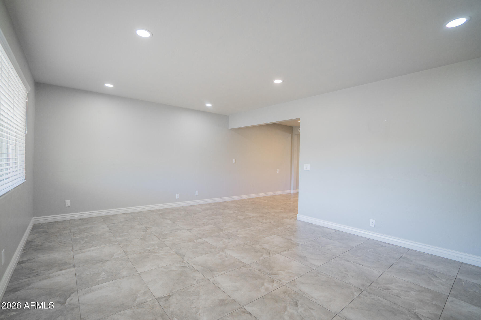 1008 E Citrus Way