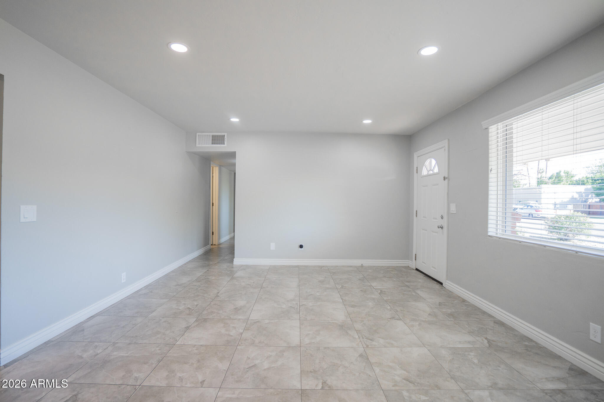 1008 E Citrus Way