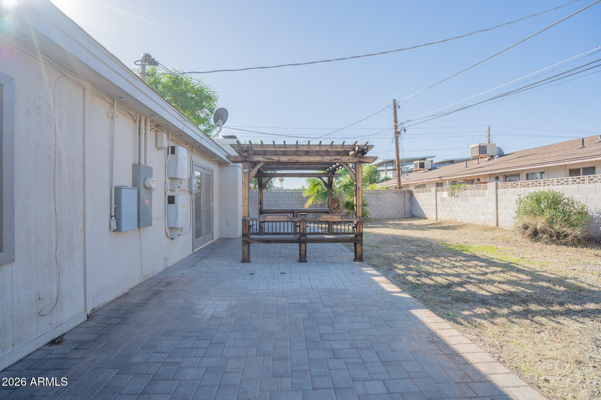 1008 E Citrus Way
