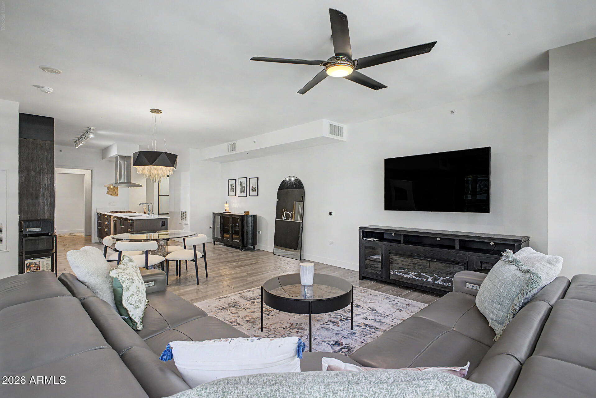 7120 E KIERLAND Boulevard 718